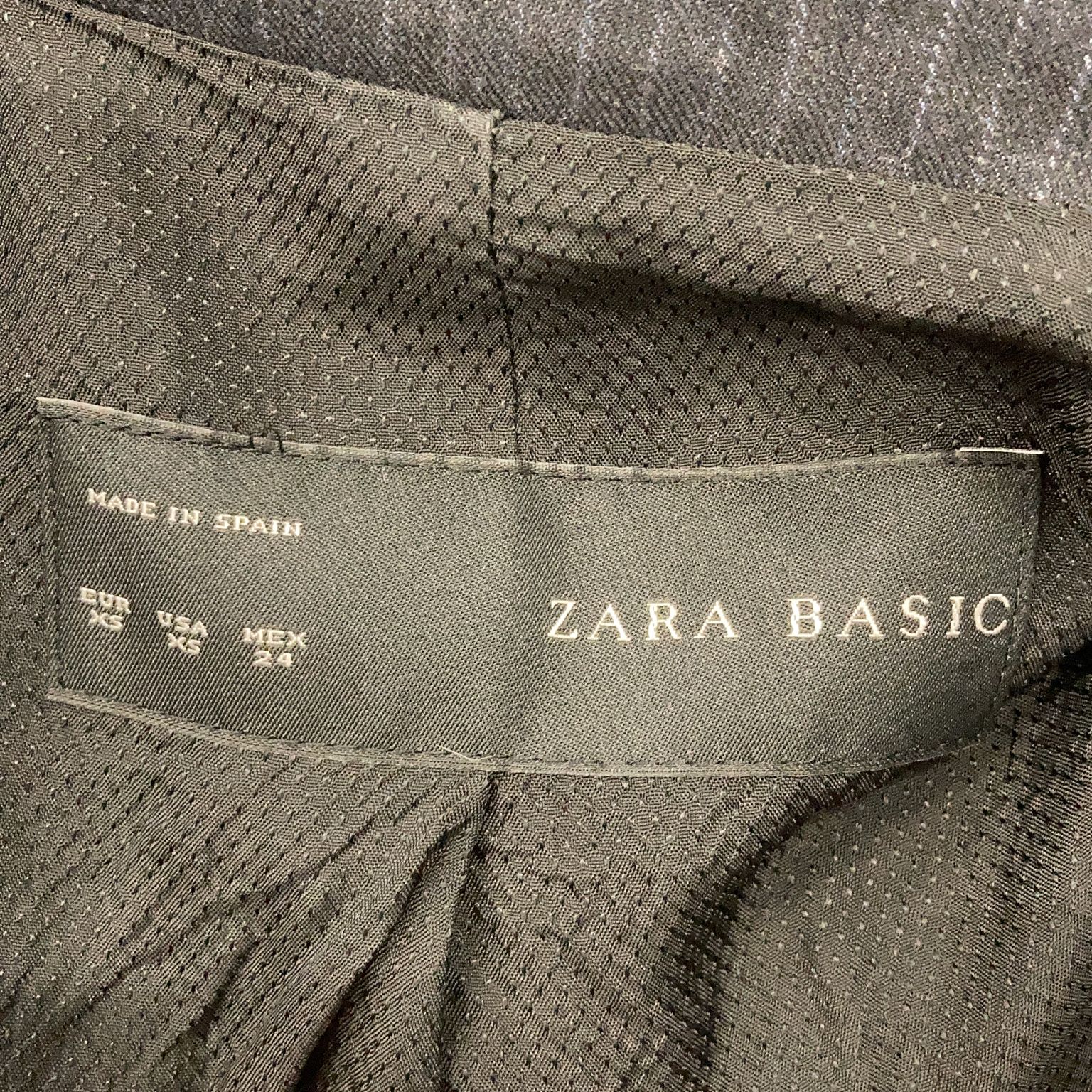 Zara Basic