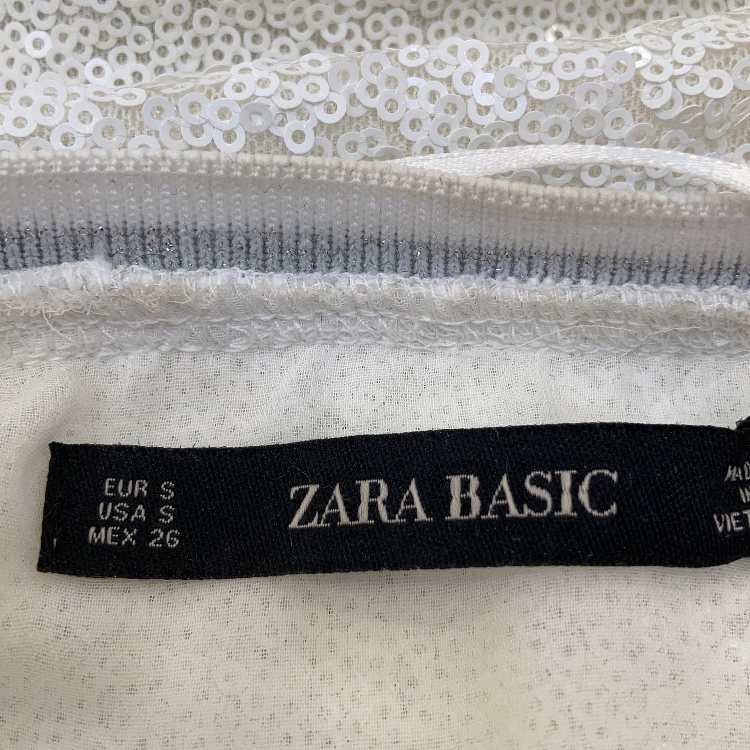 Zara Basic