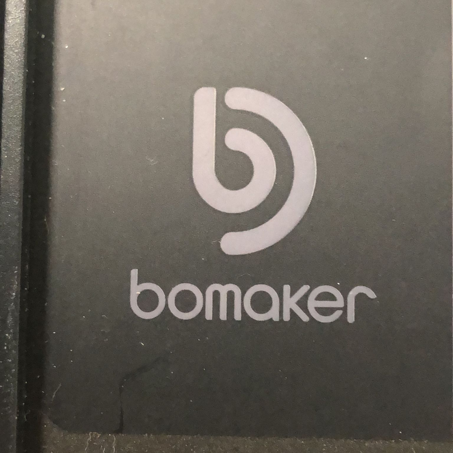 Bomaker