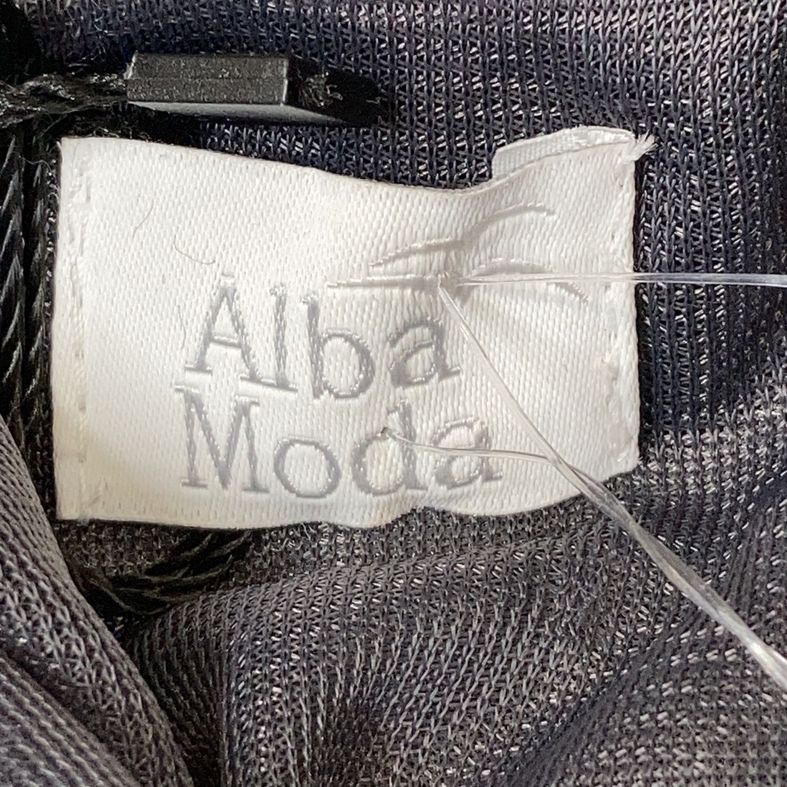 Alba Moda