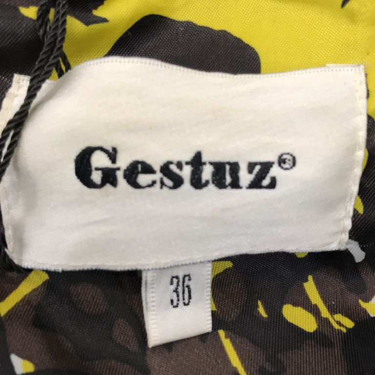 Gestuz