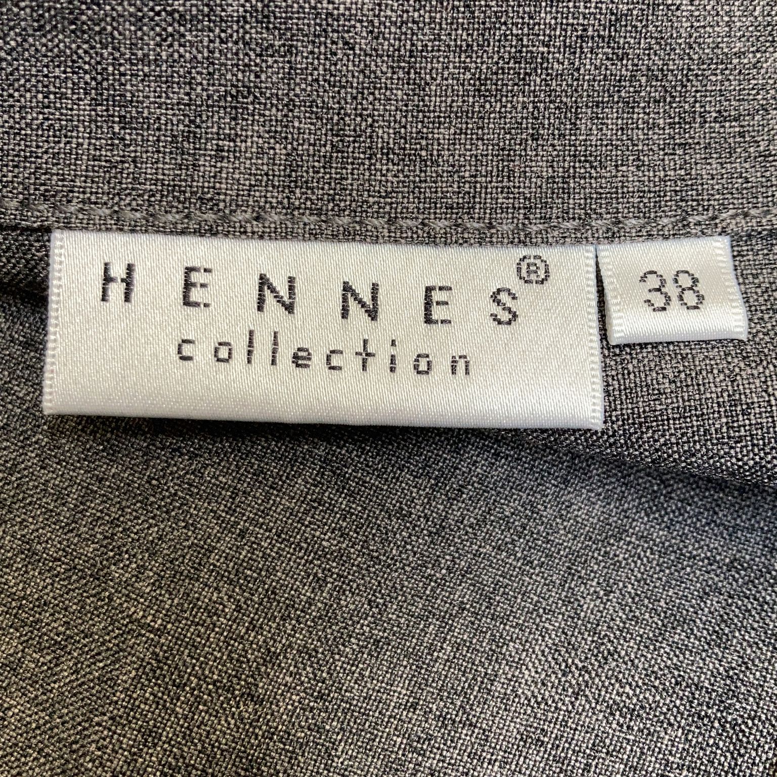 Hennes Collection