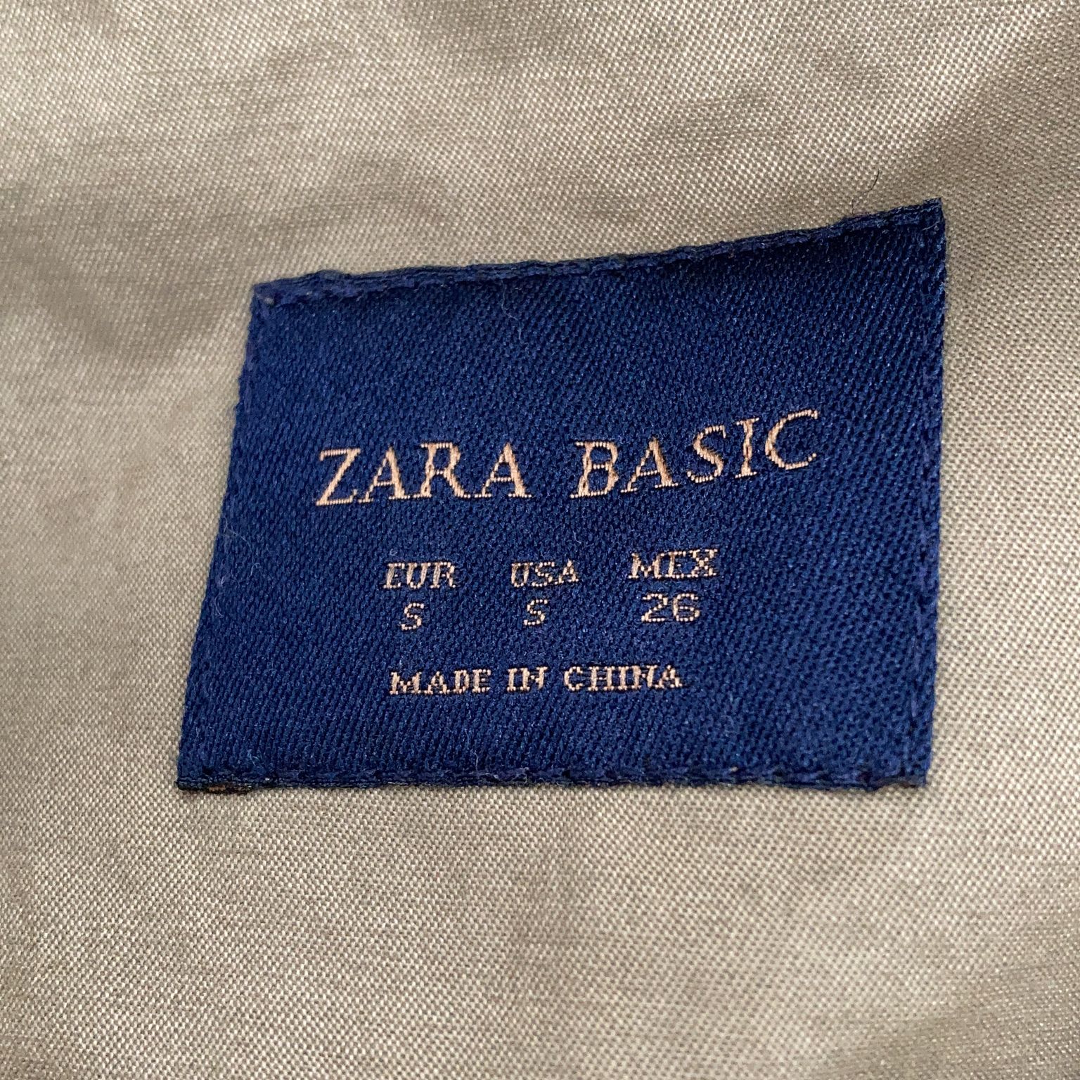 Zara Basic