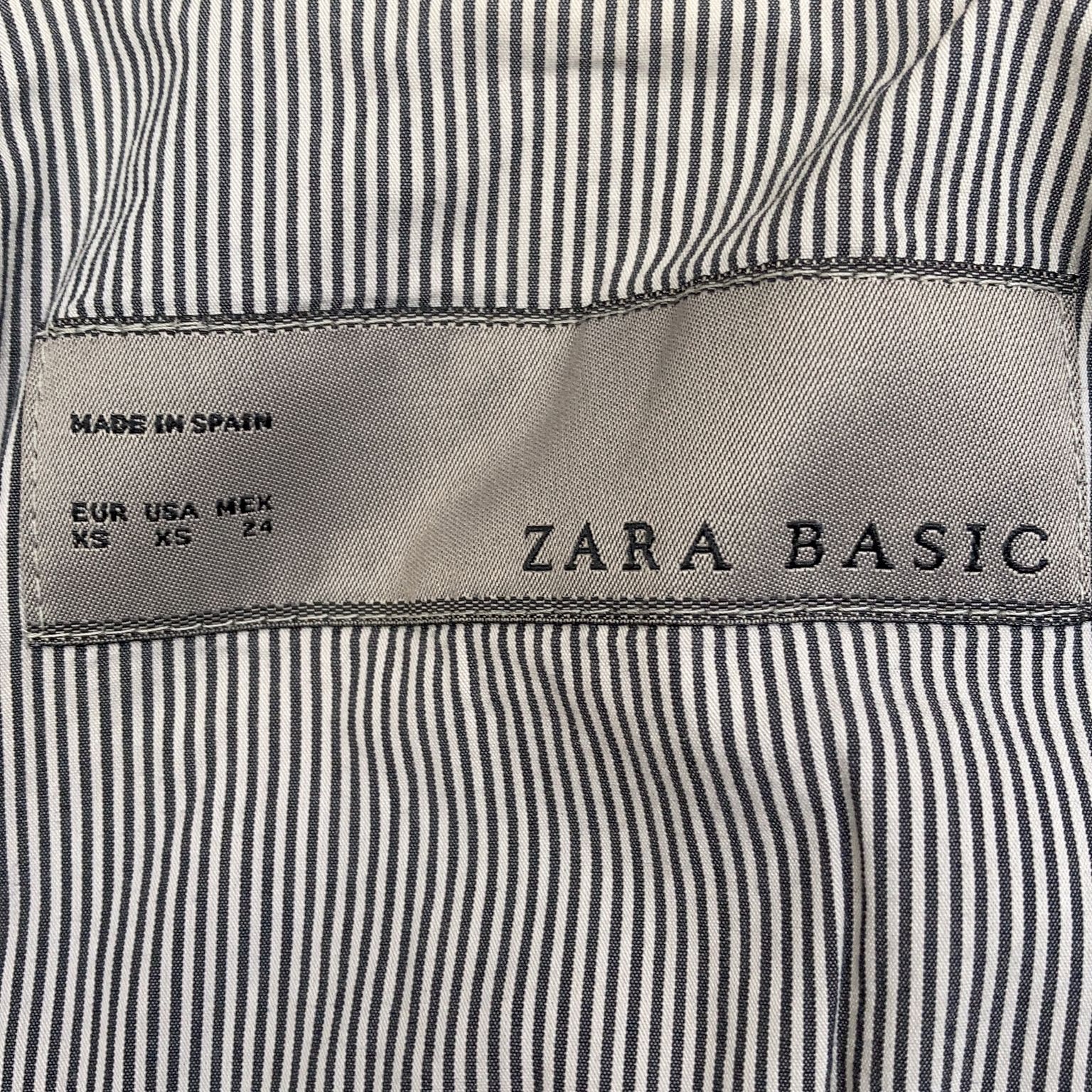 Zara Basic