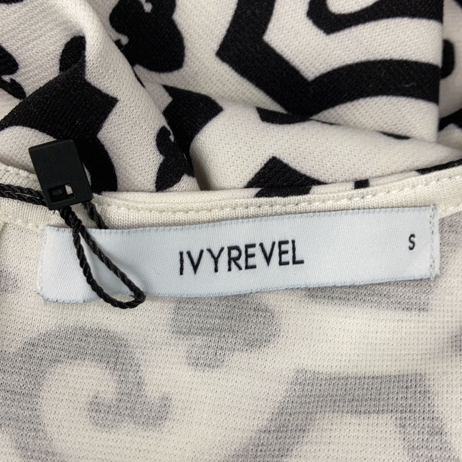 Ivyrevel