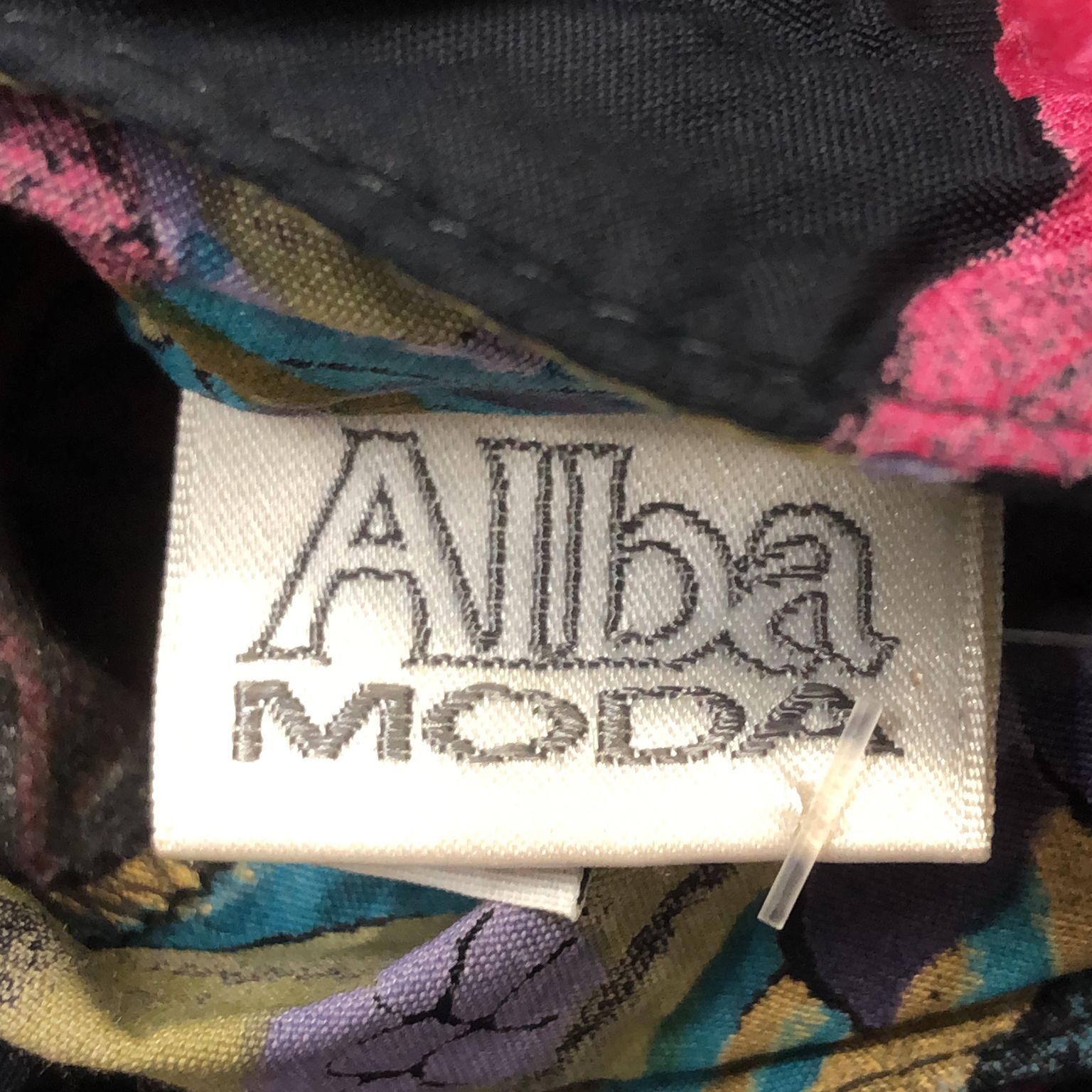 Alba Moda