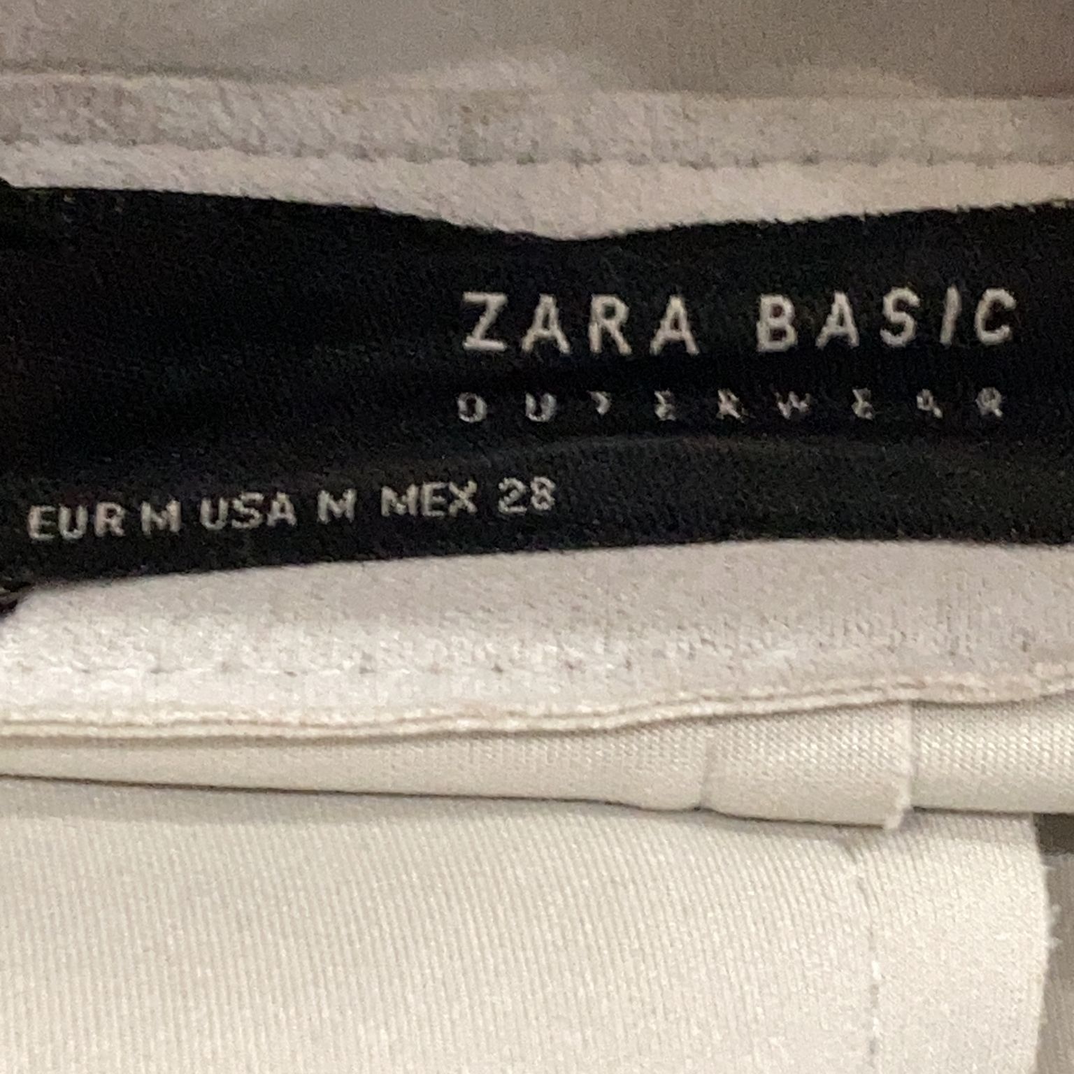 Zara Basic