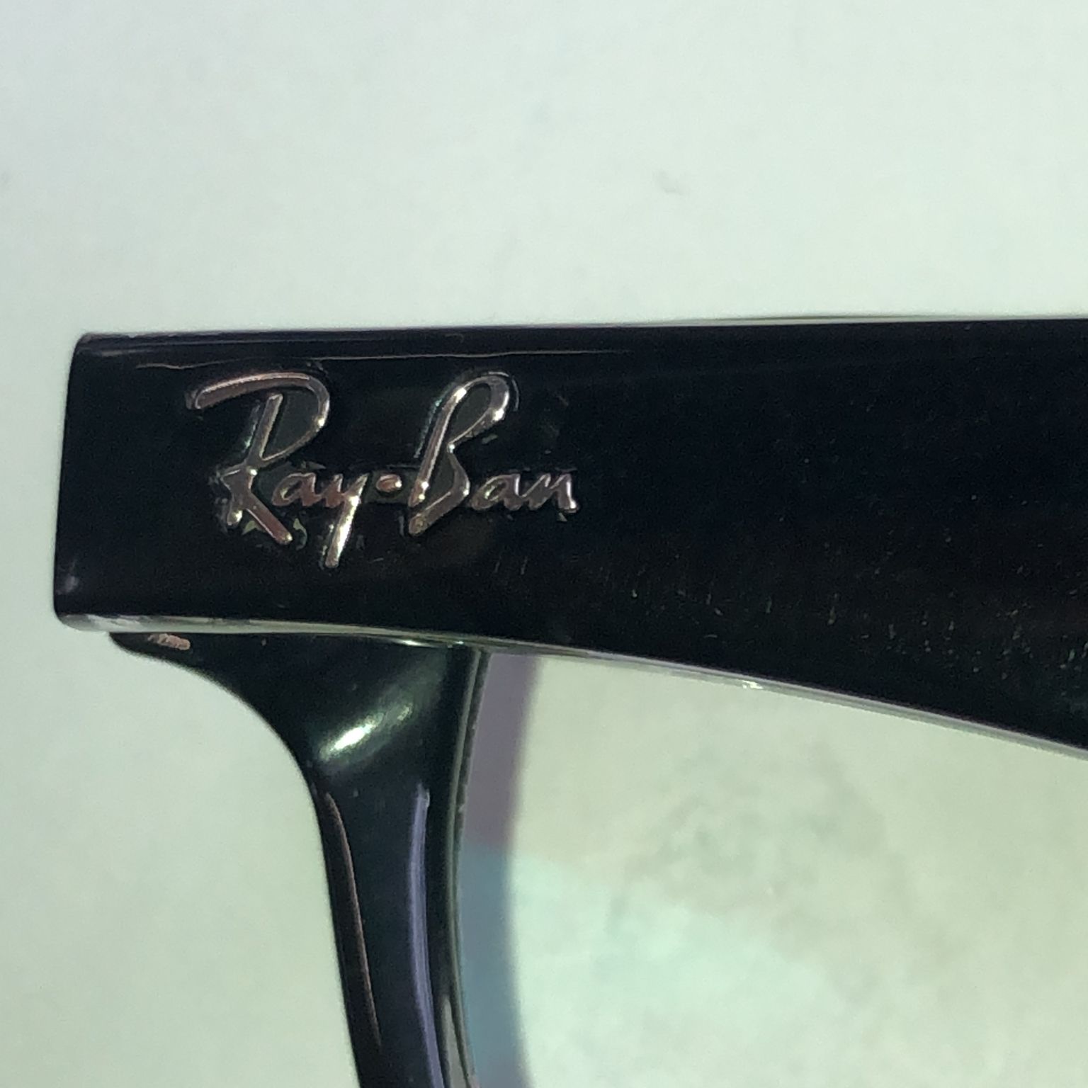 Ray-Ban