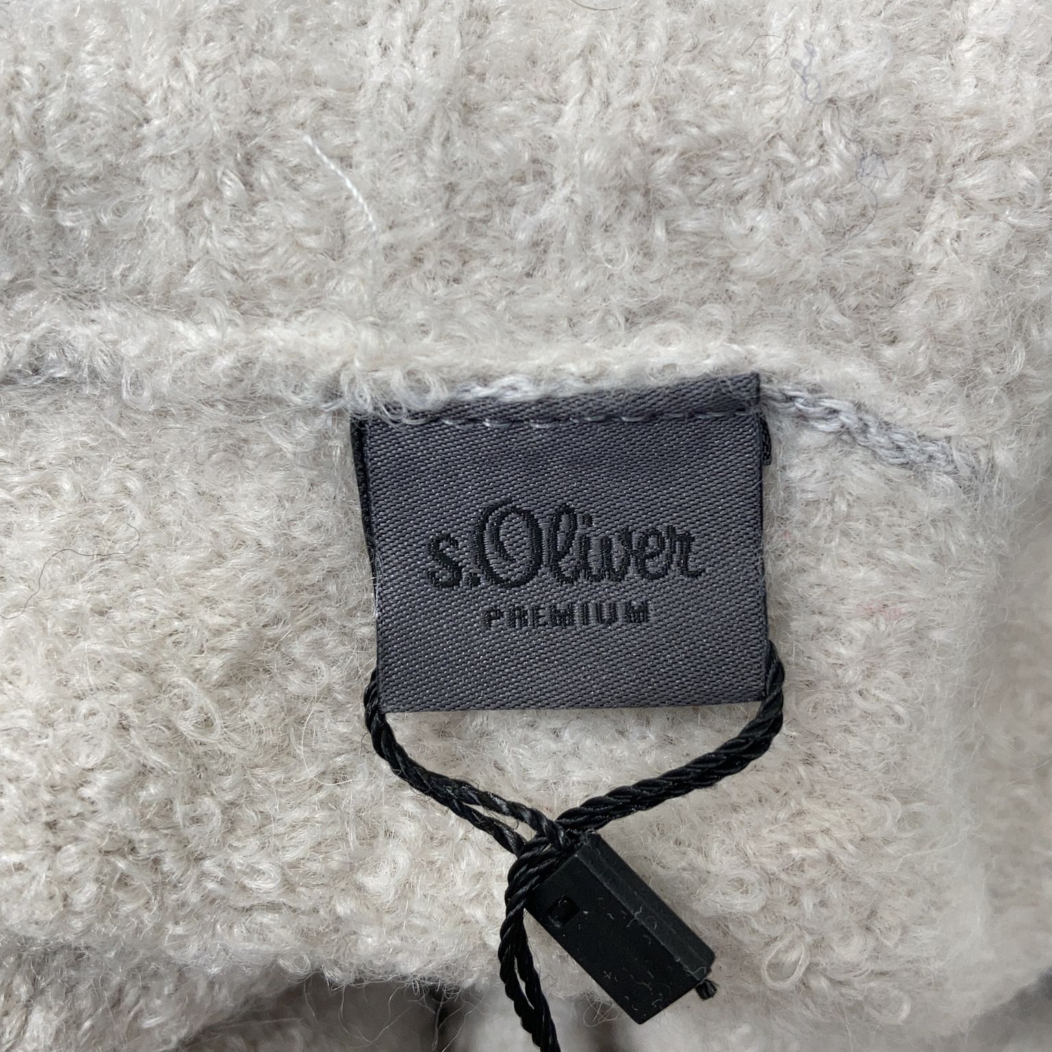 s.Oliver Premium