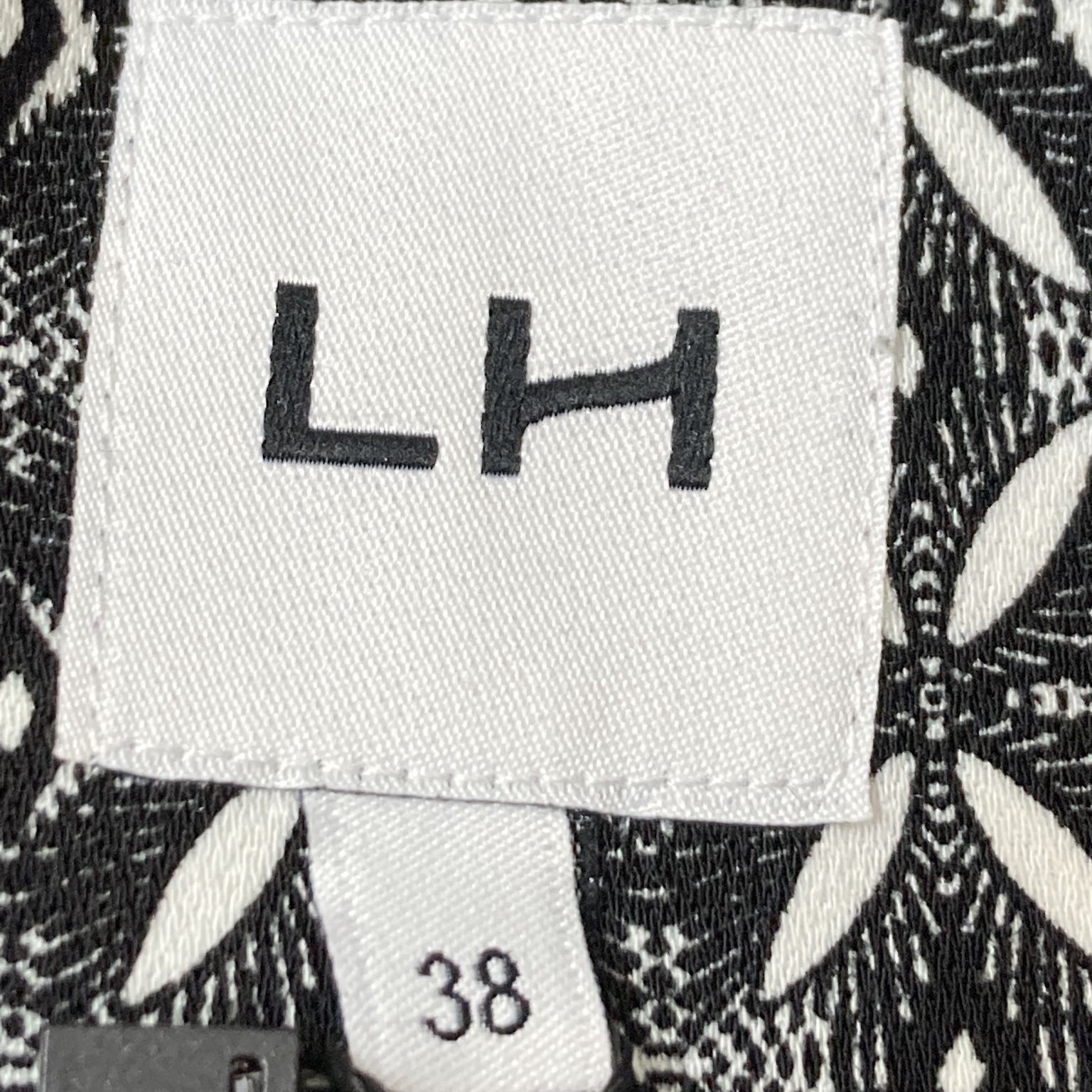 LH