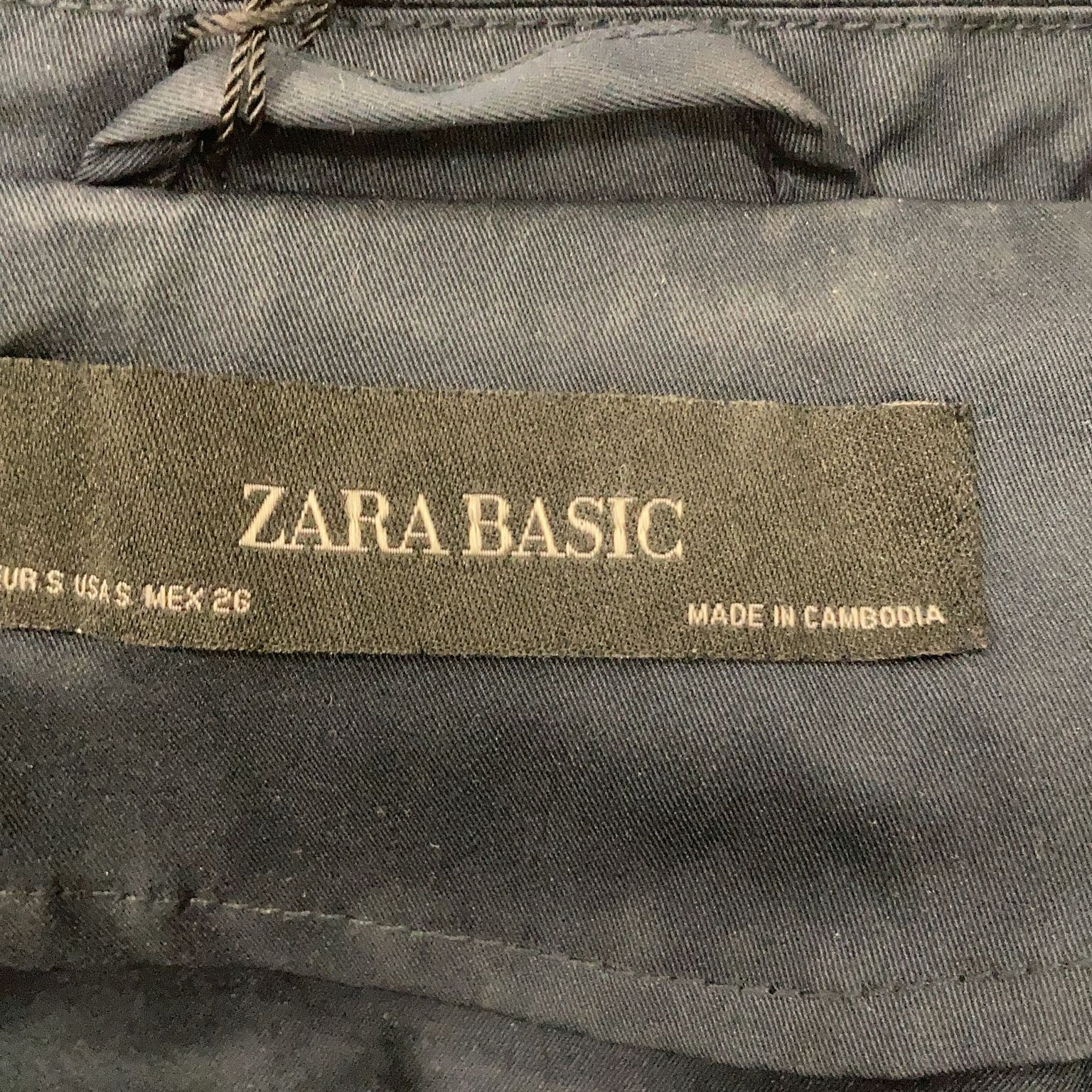 Zara Basic