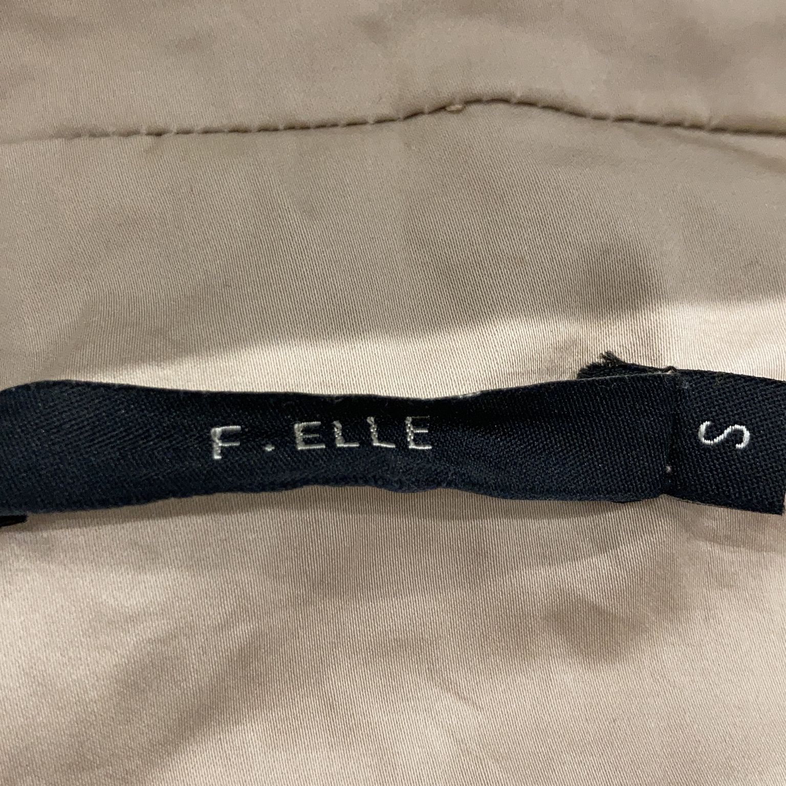 F. Elle