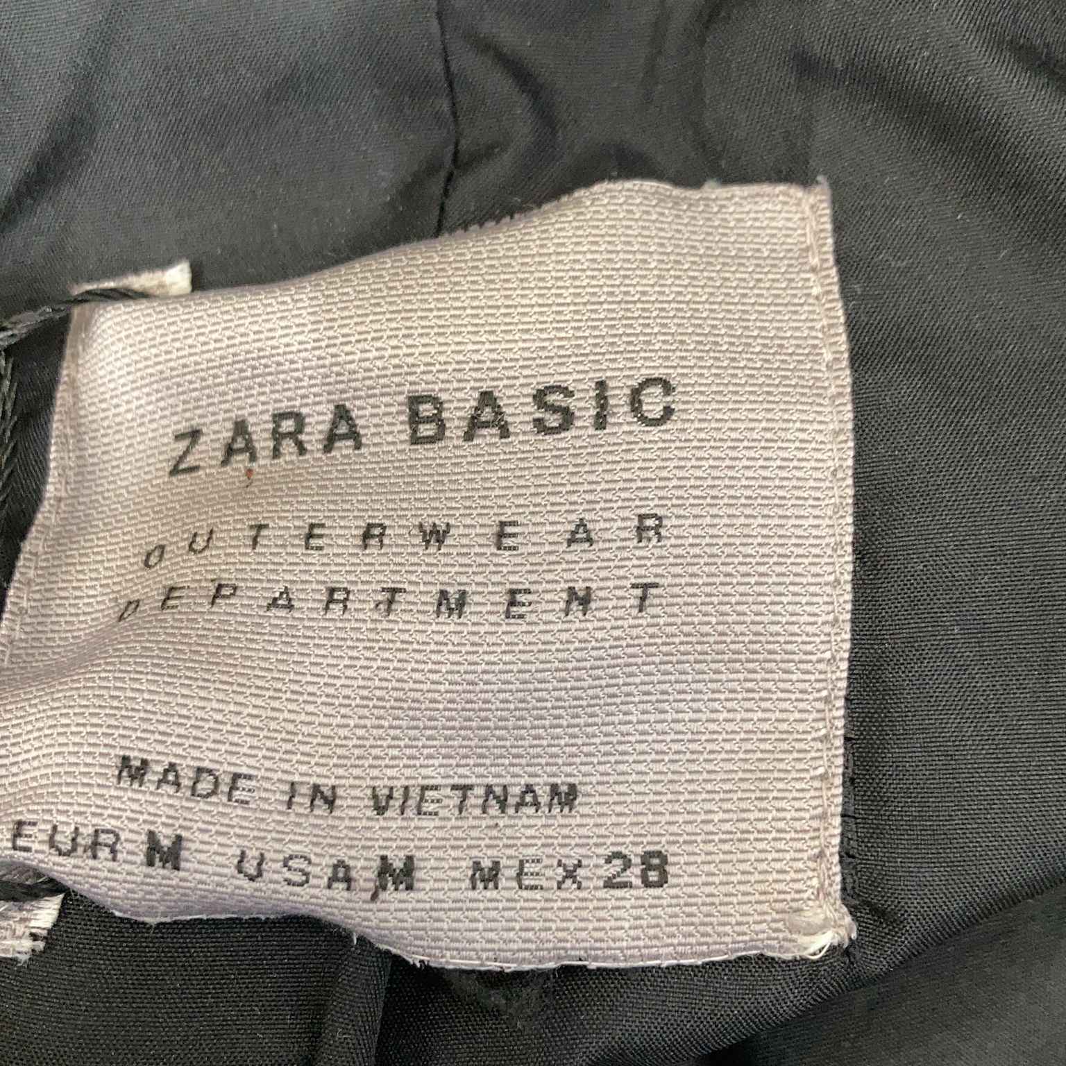 Zara Basic