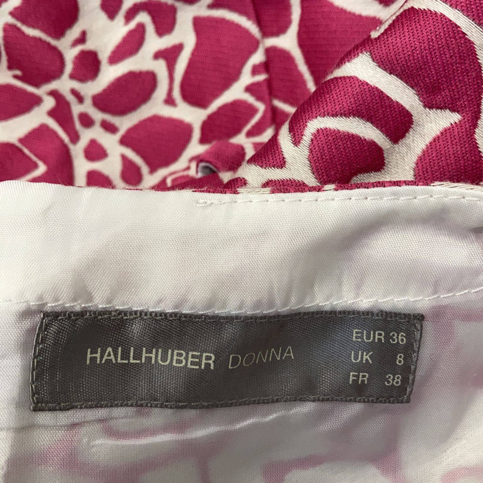 Hallhuber Donna