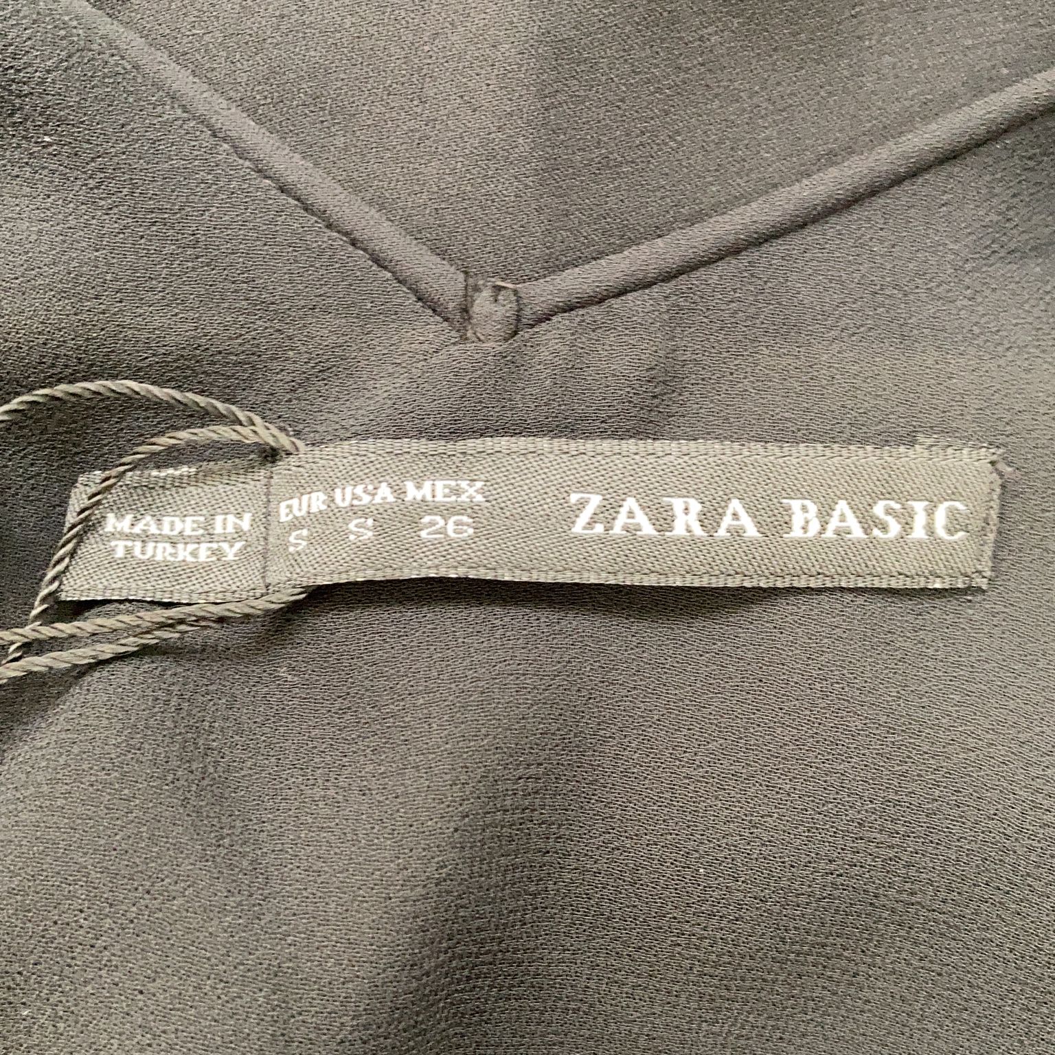 Zara Basic