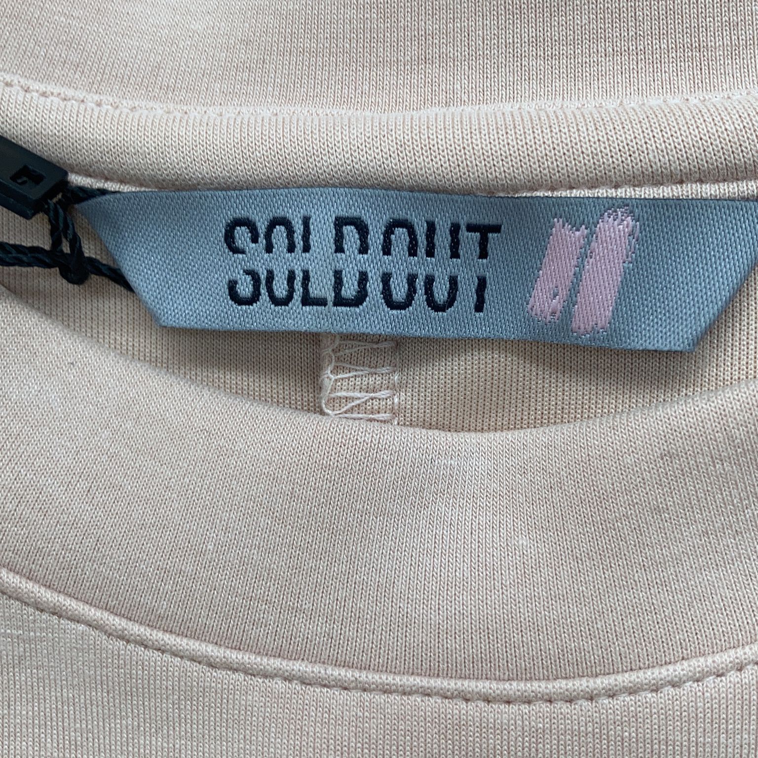 SOLDOUT