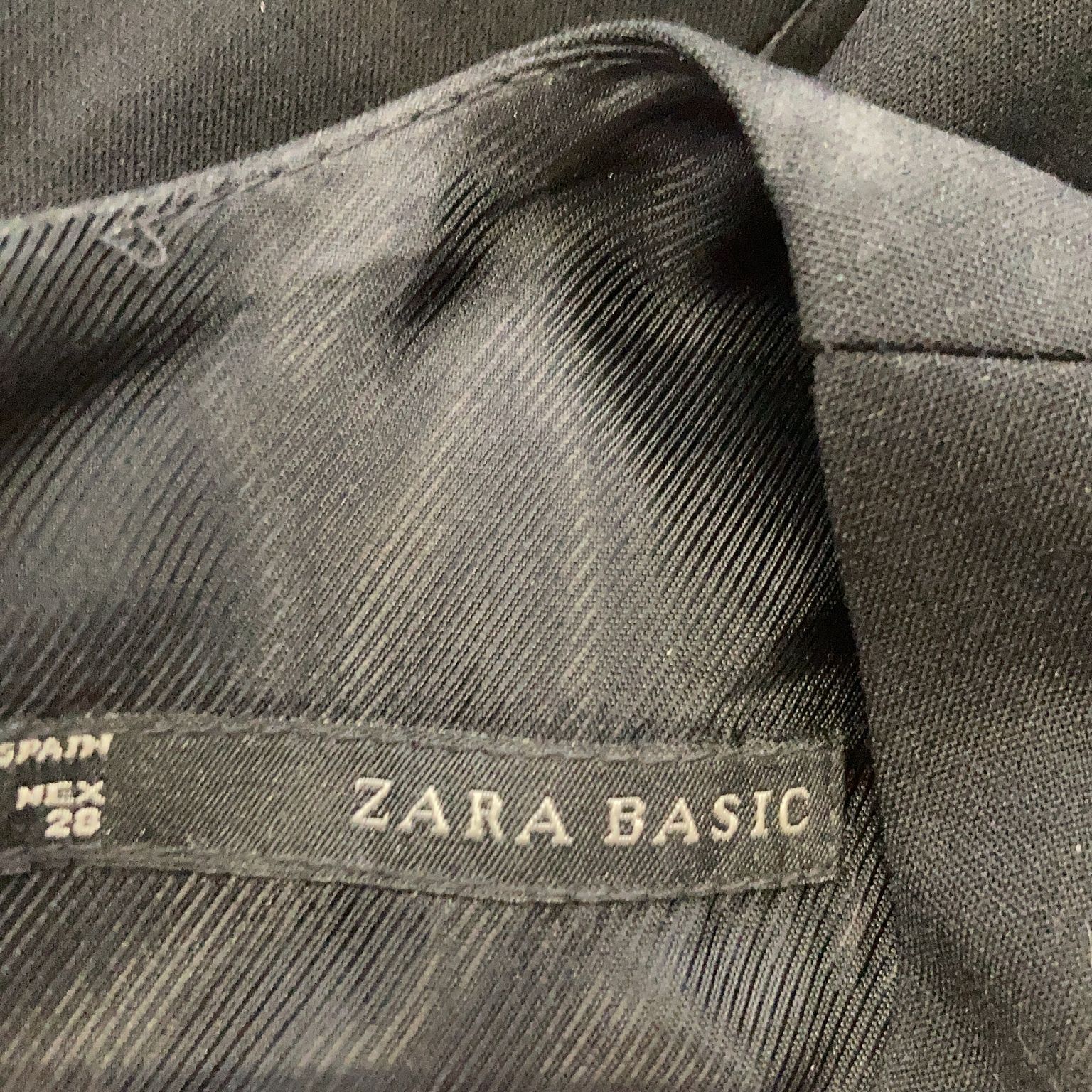 Zara Basic