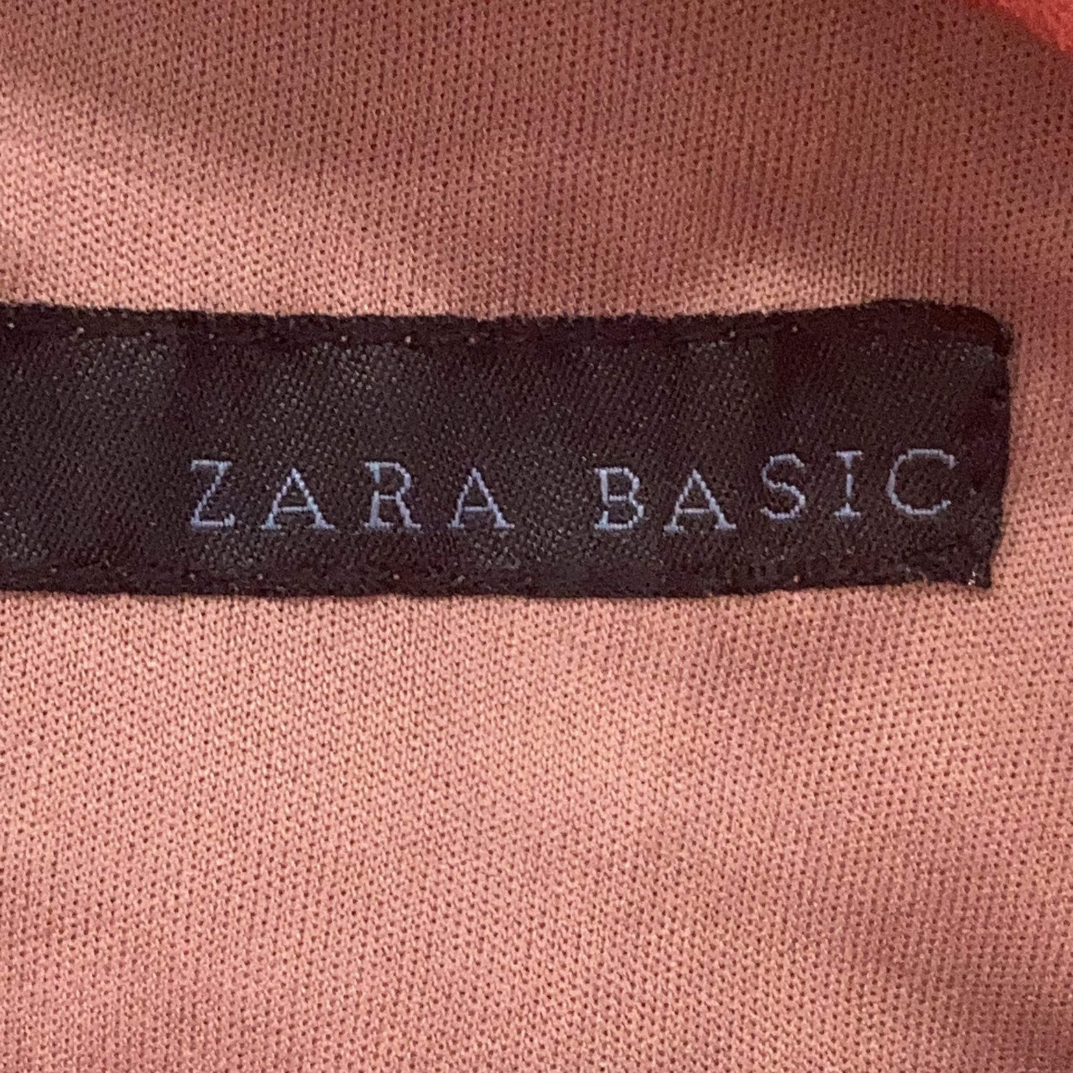 Zara Basic