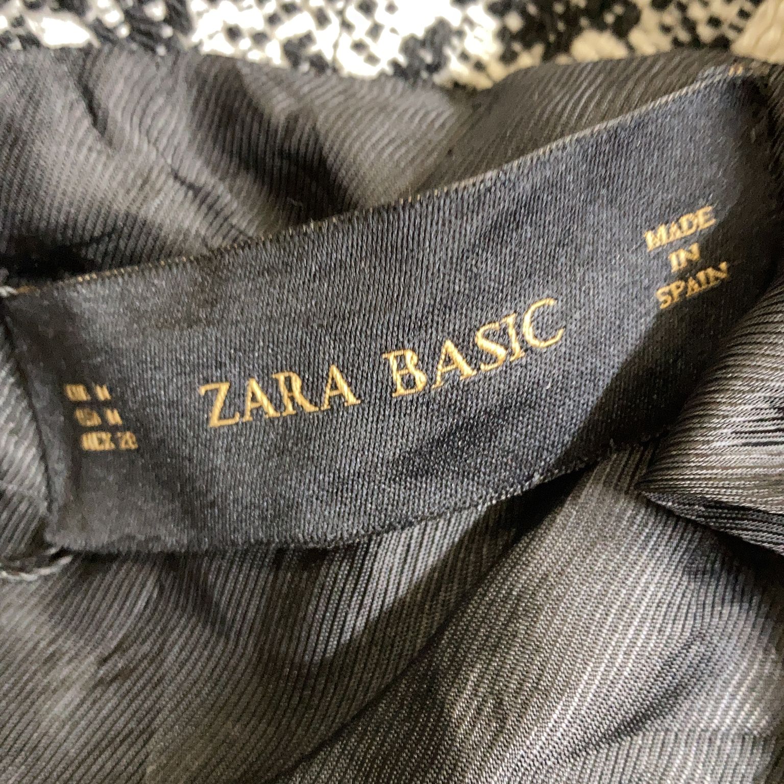 Zara Basic