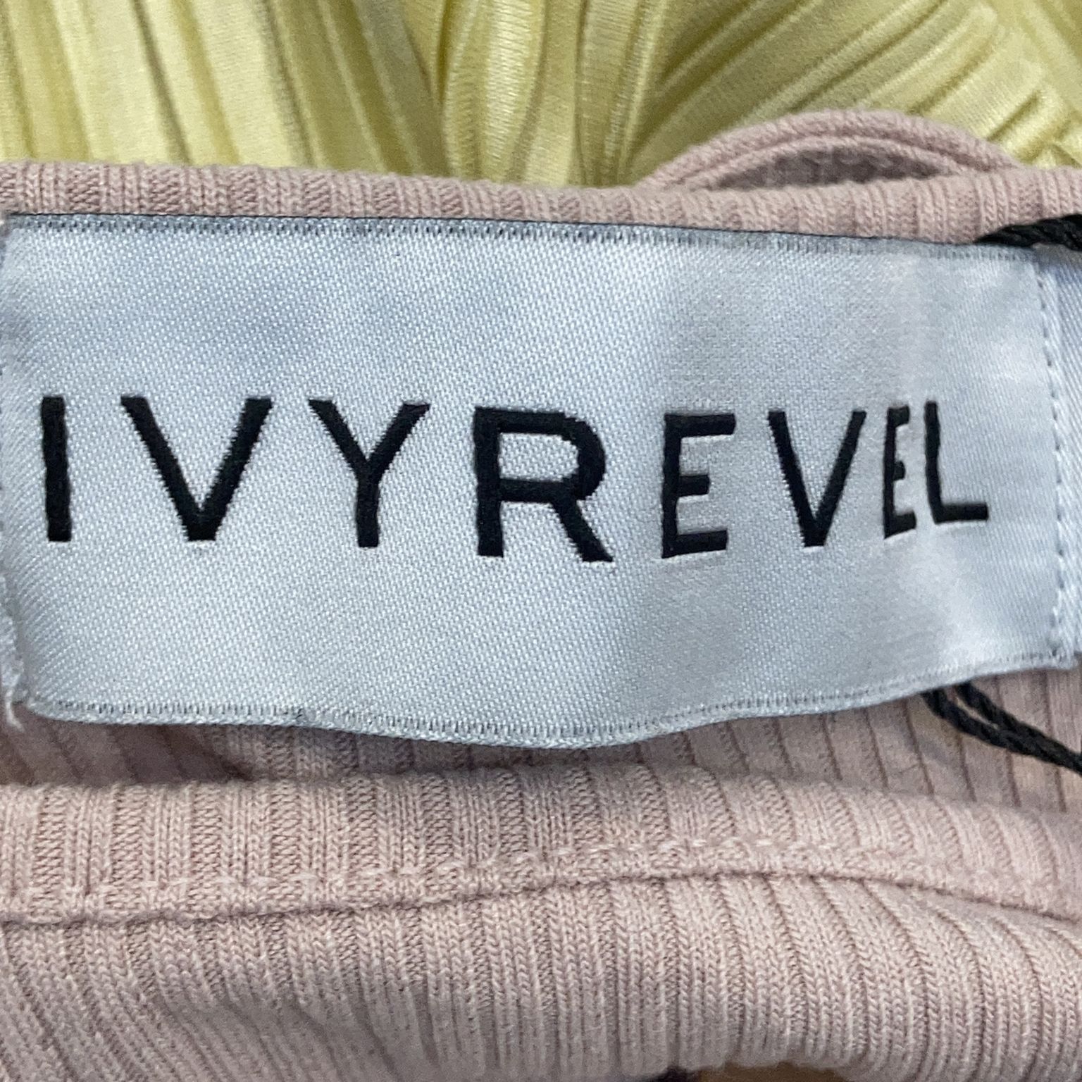 Ivyrevel