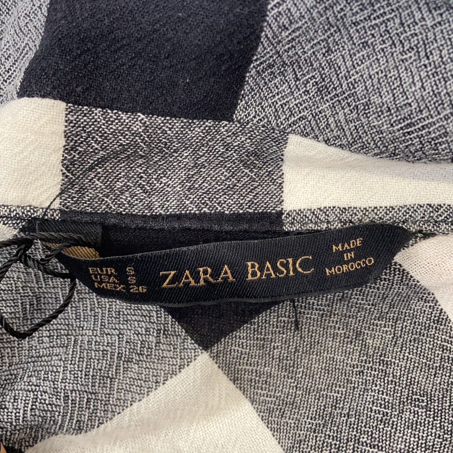 Zara Basic