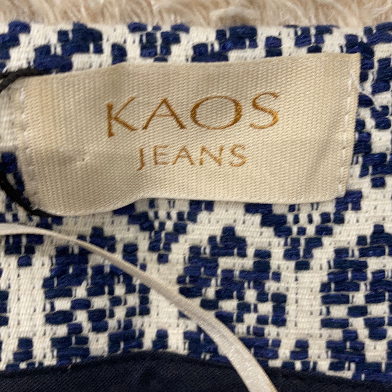 Kaos Jeans