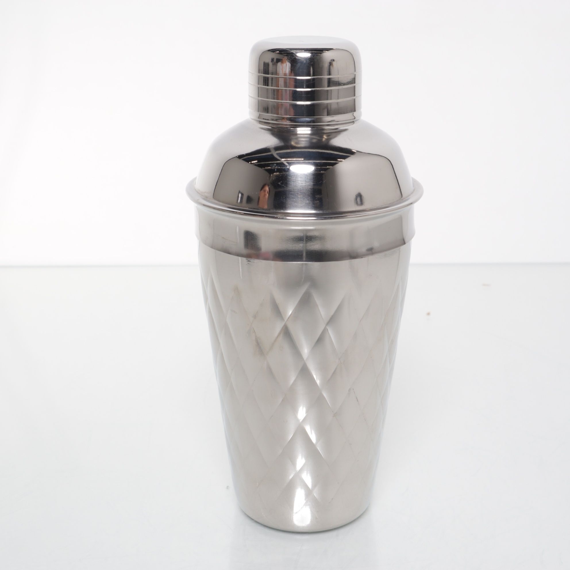 Cocktail shaker