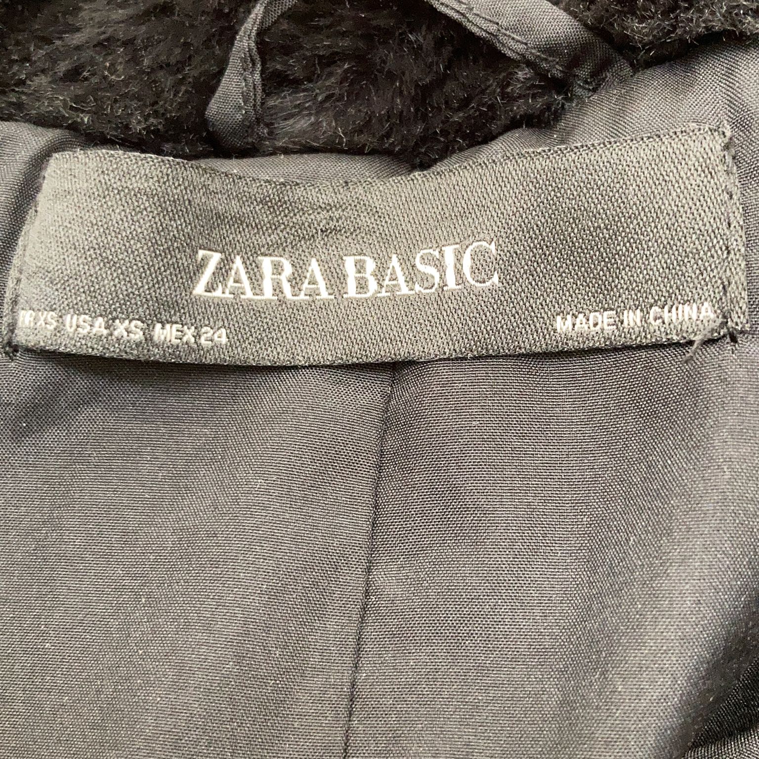 Zara Basic