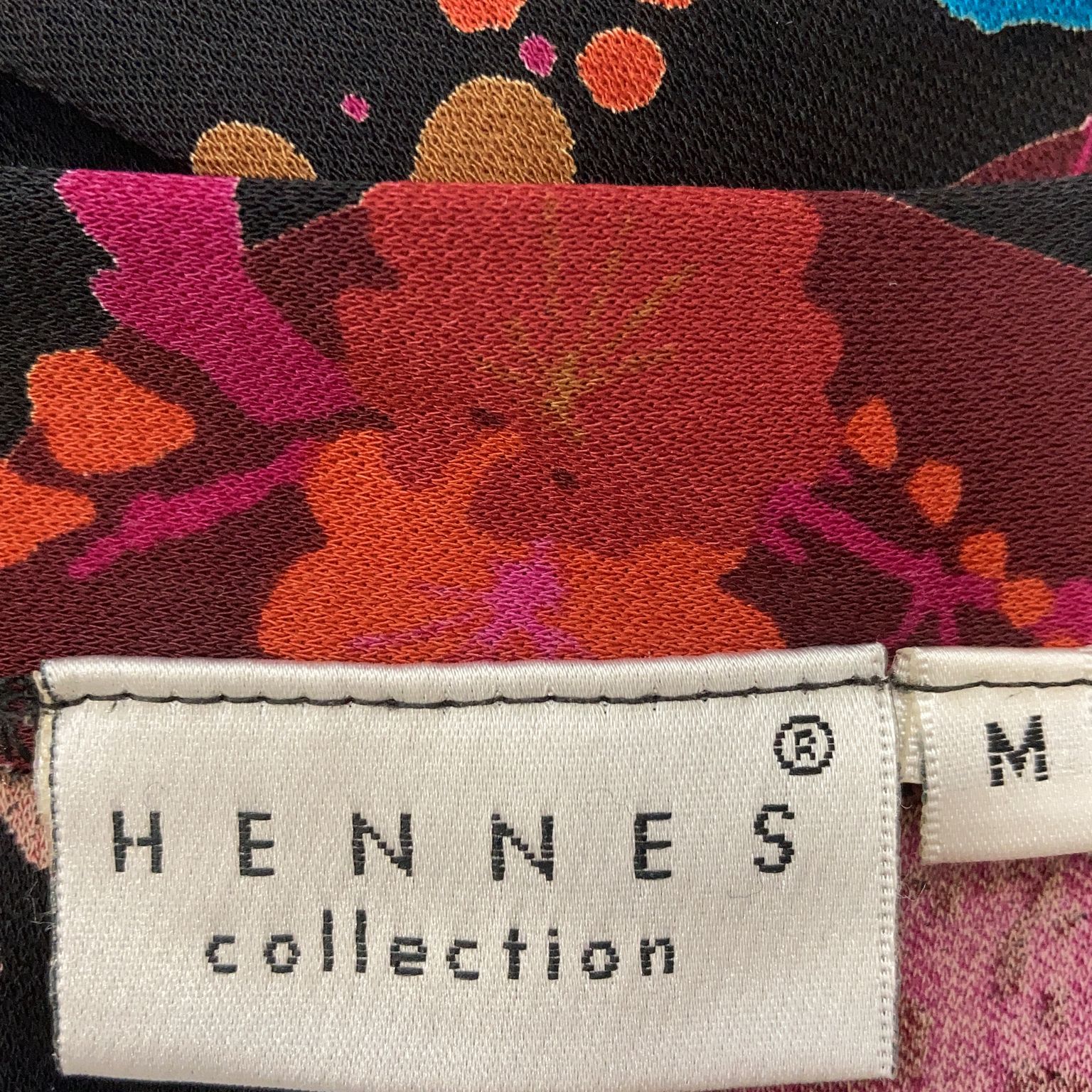 Hennes Collection