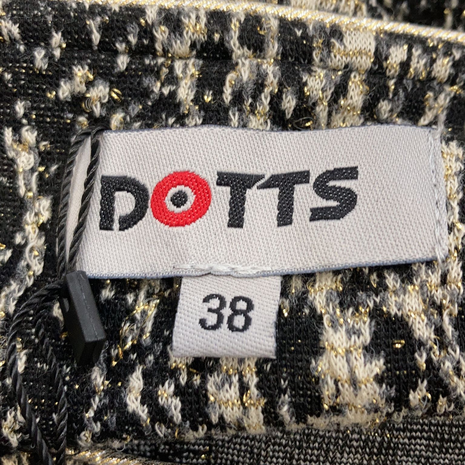 Dotts