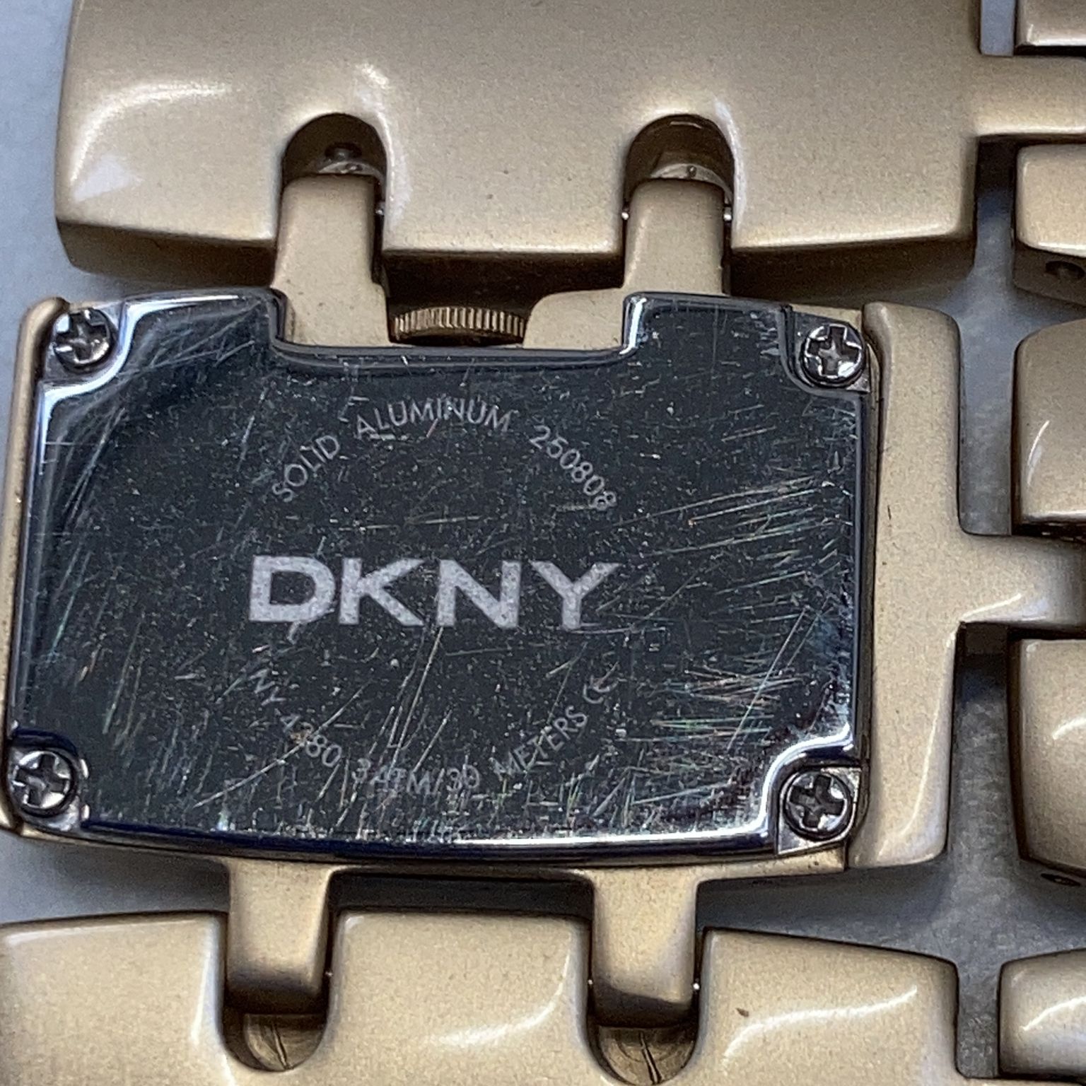 DKNY