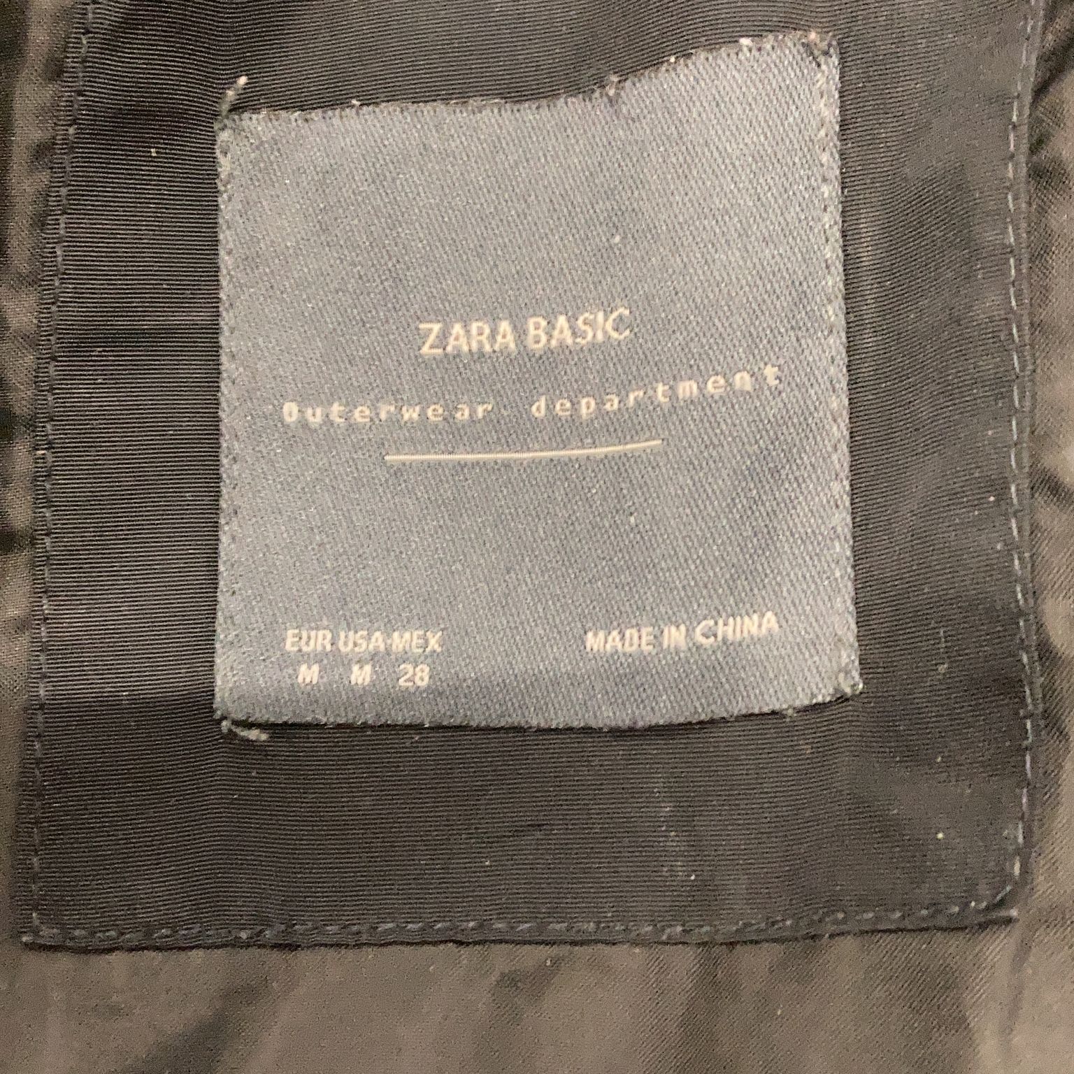 Zara Basic