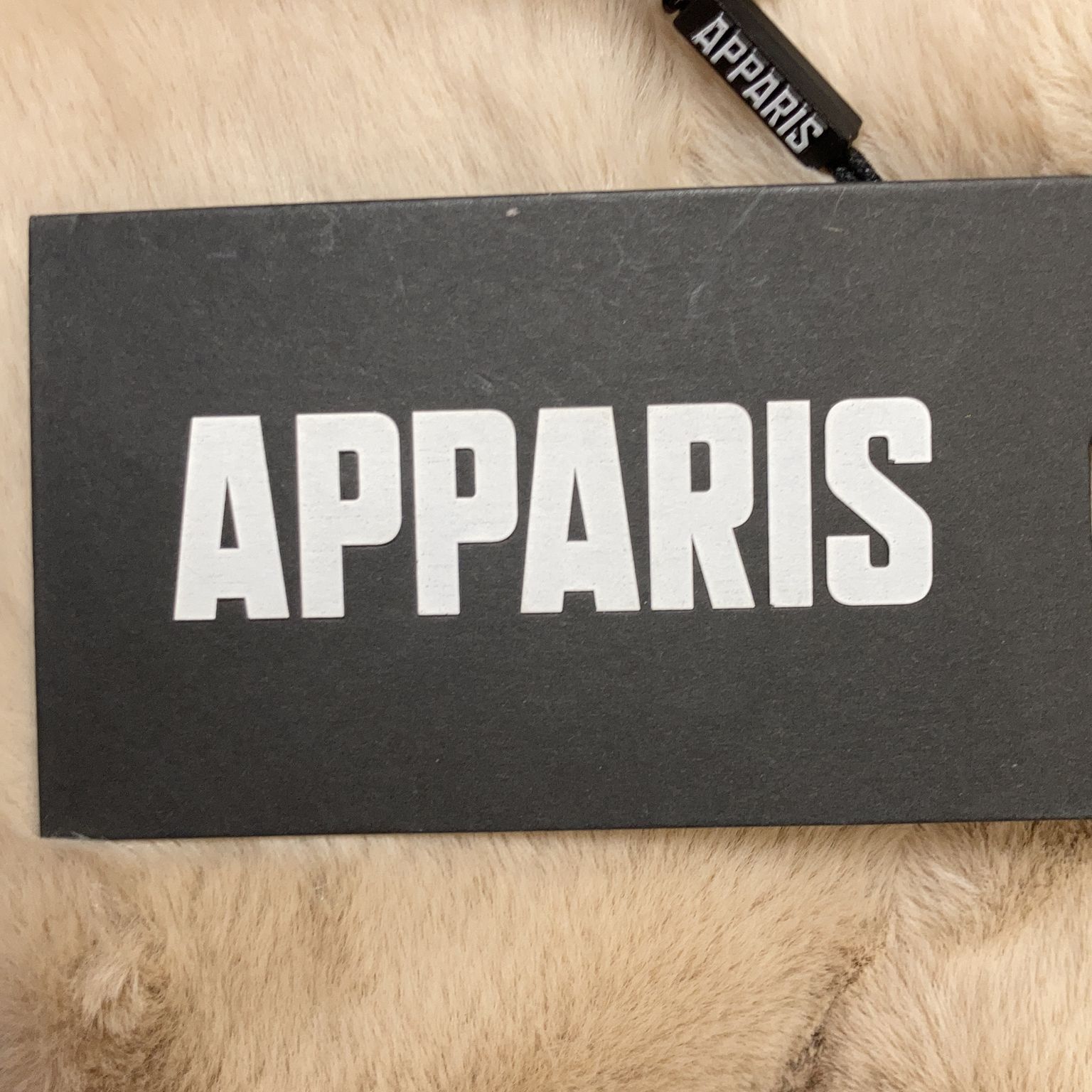 Apparis