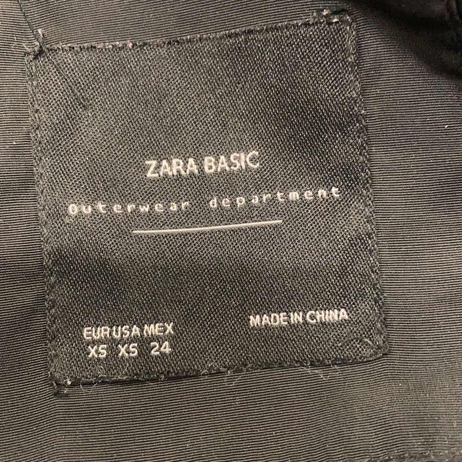 Zara Basic