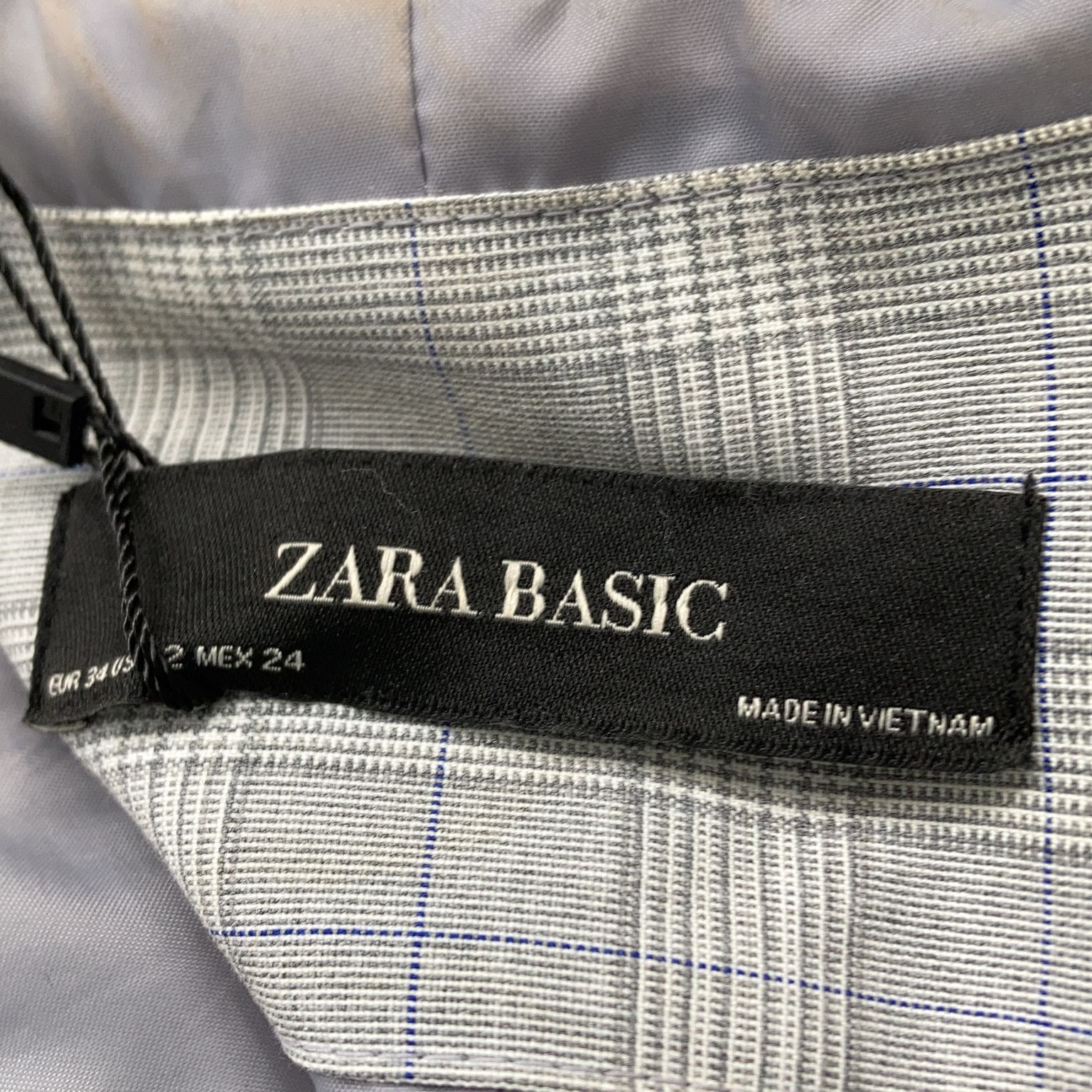 Zara Basic