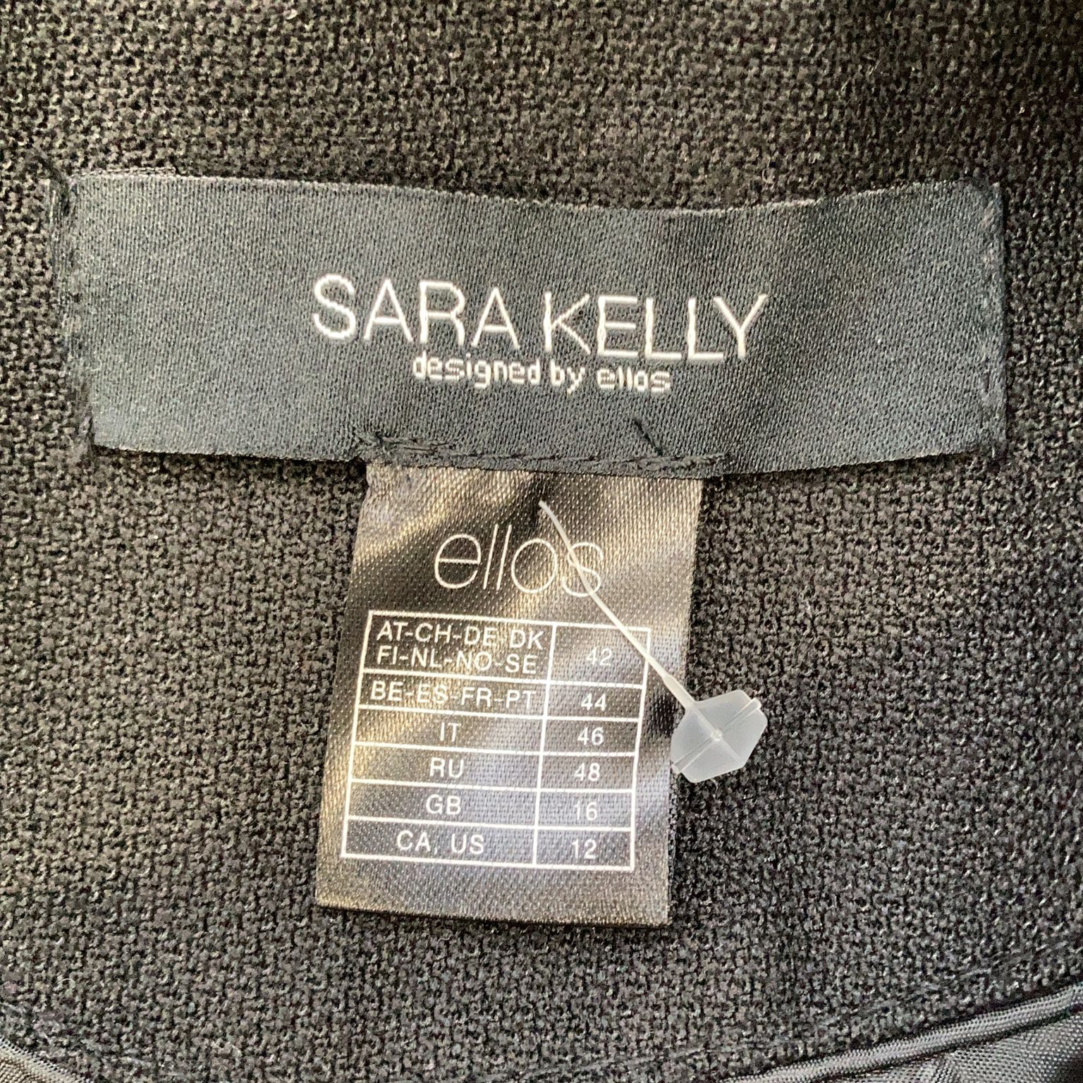 Sara Kelly by Ellos