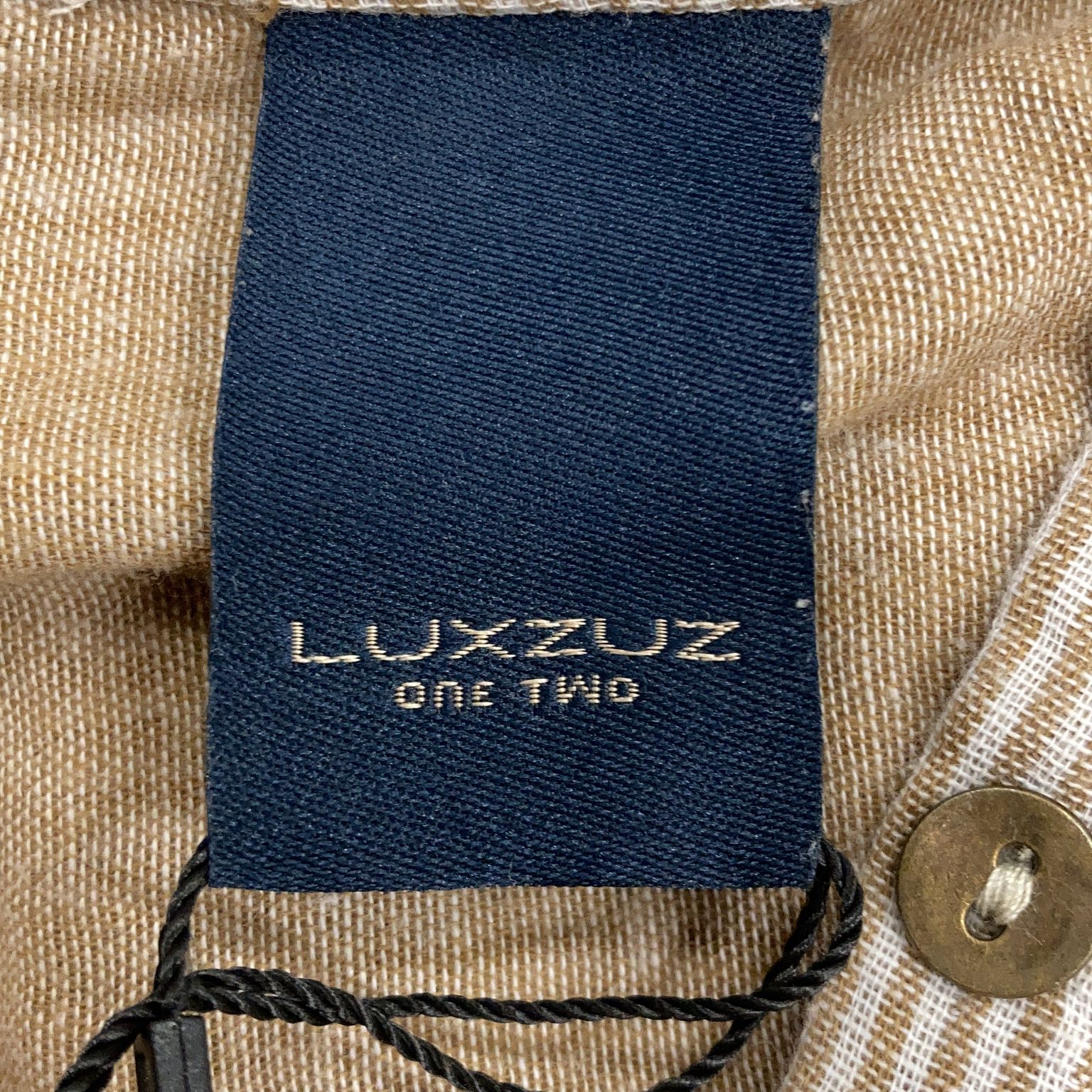 One Two  Luxzuz