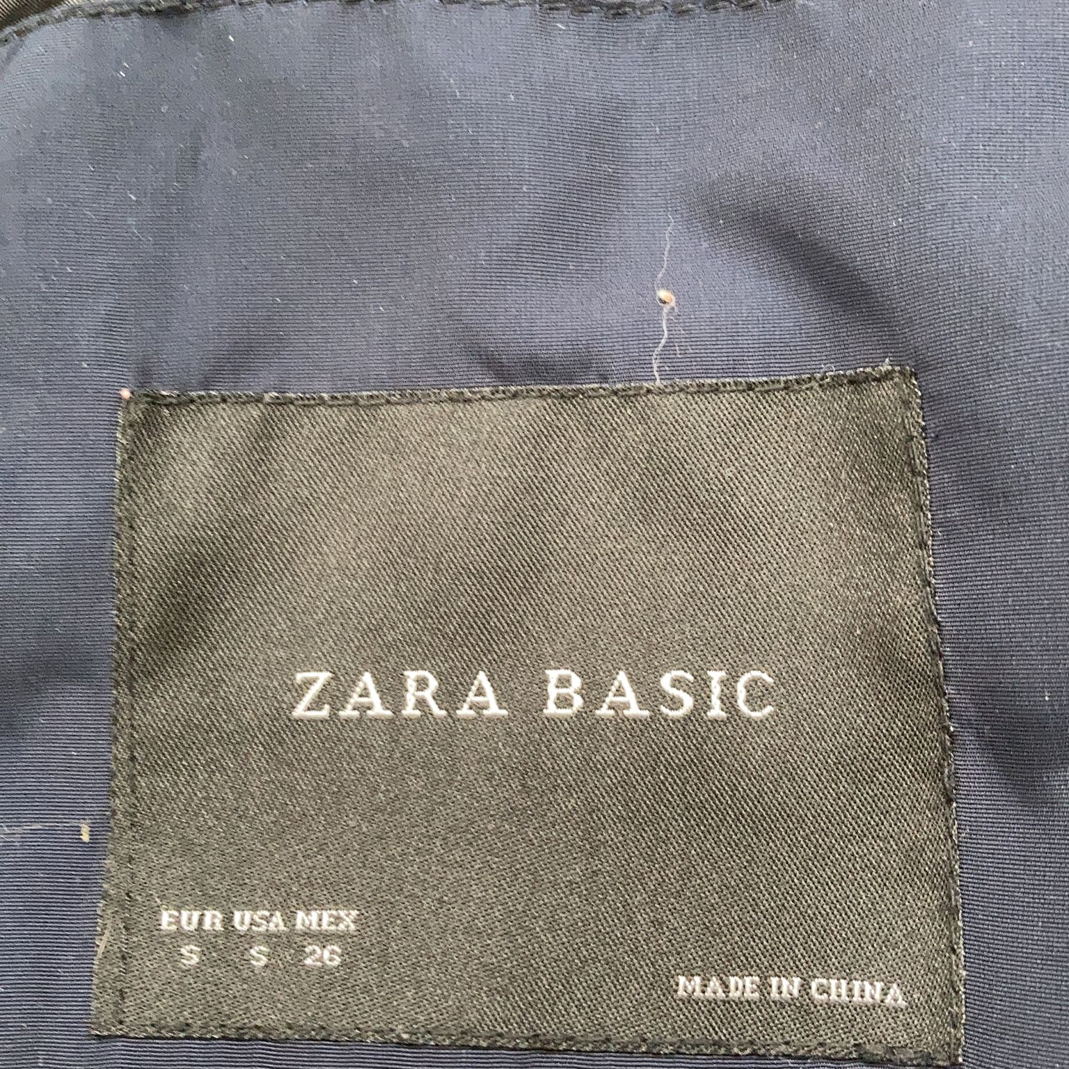 Zara Basic