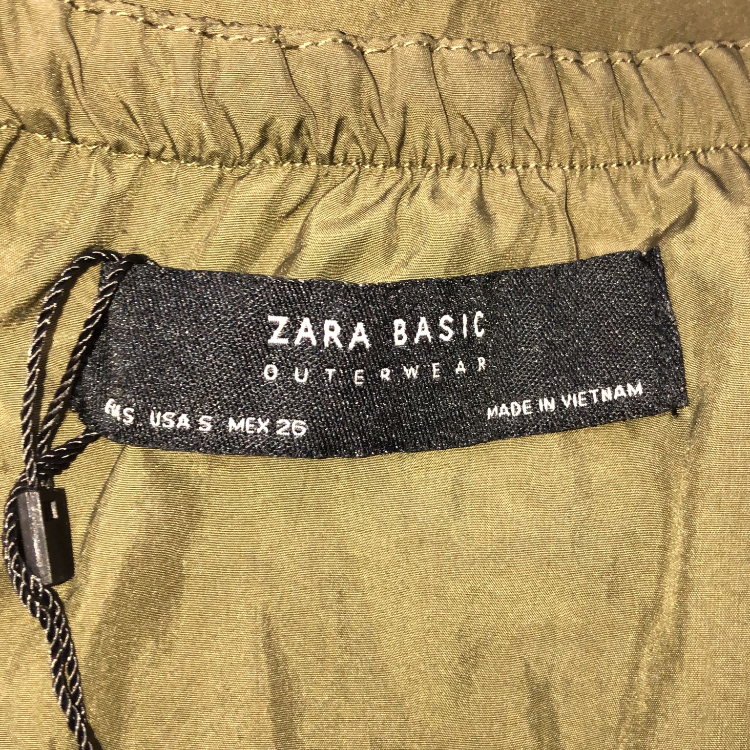 Zara Basic