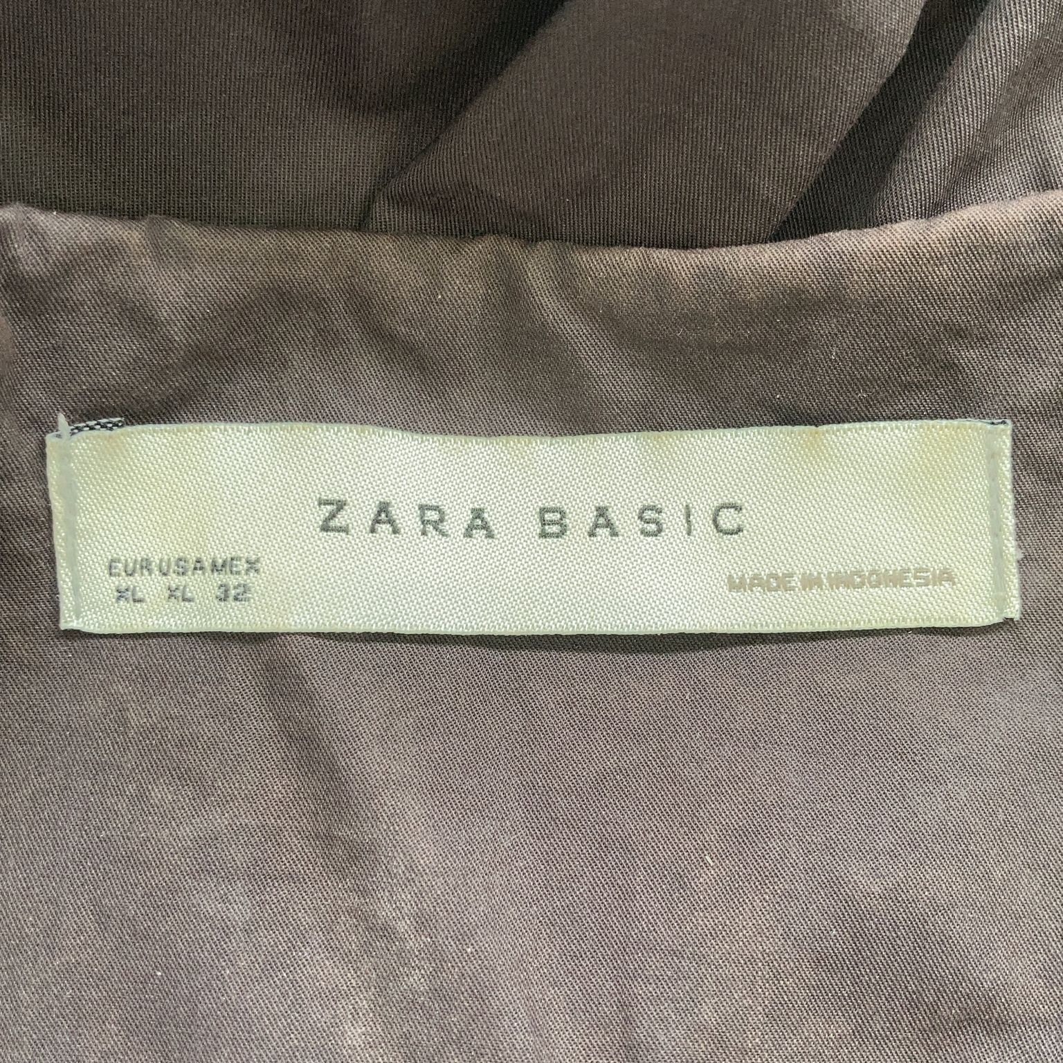 Zara Basic