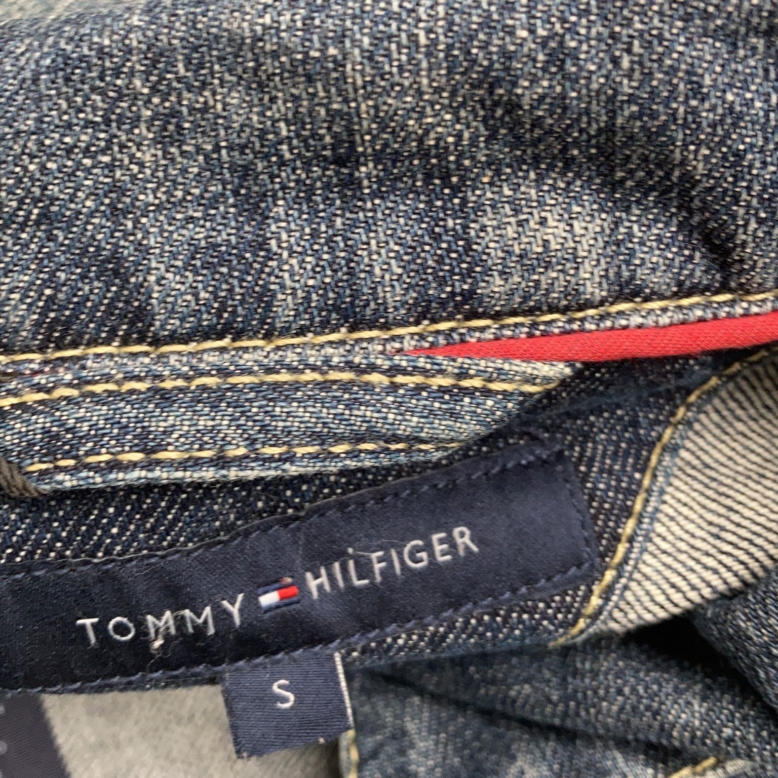 Tommy Hilfiger