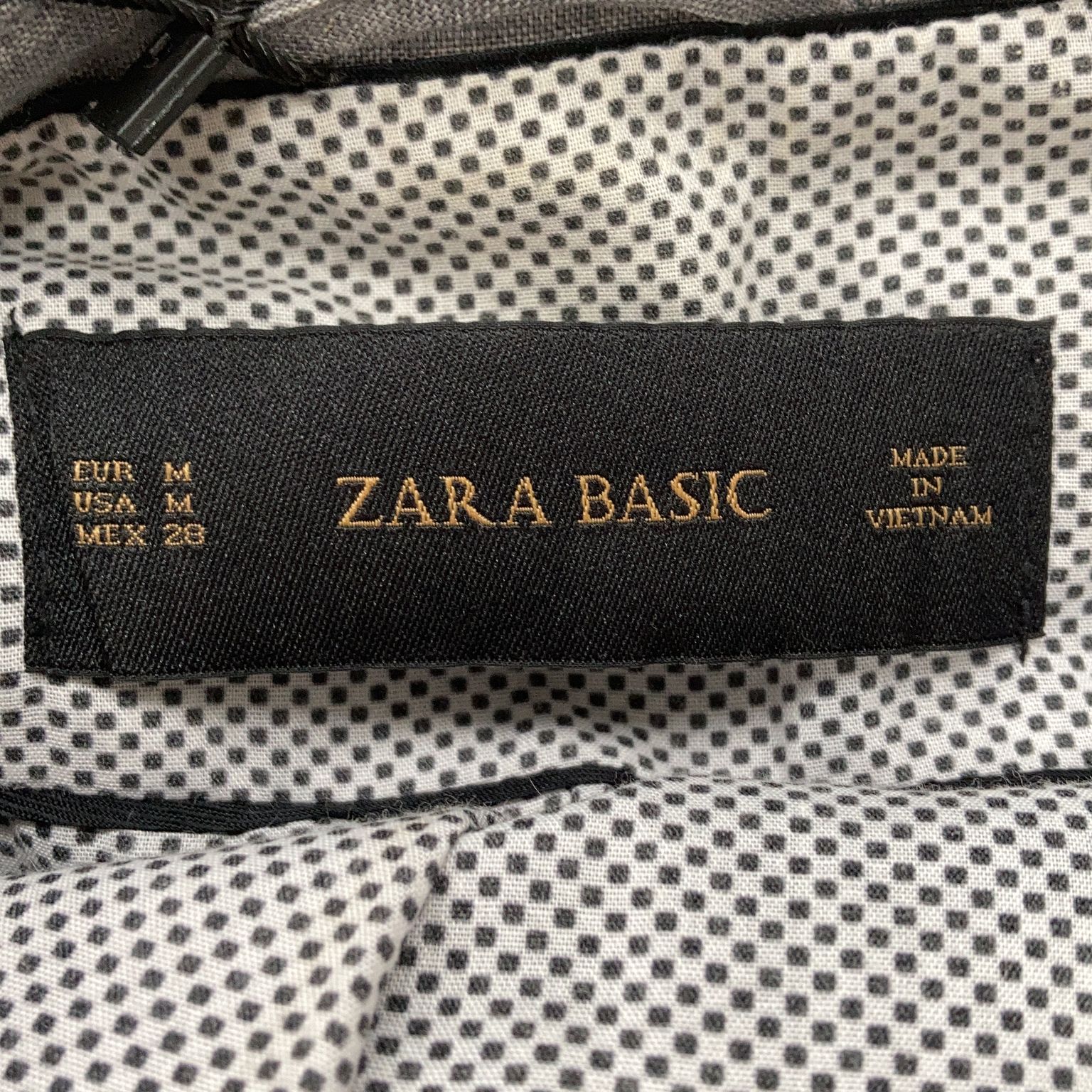 Zara Basic