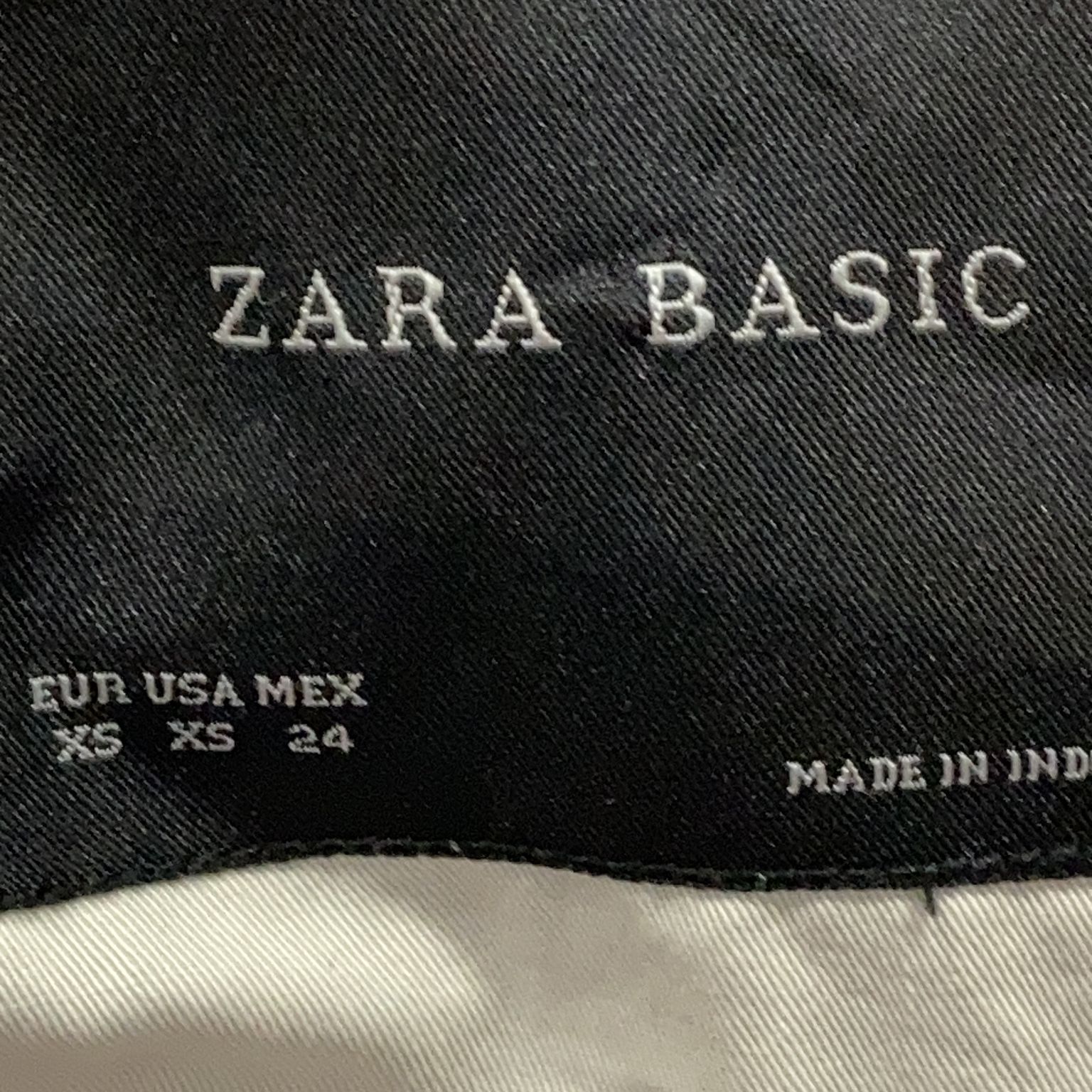 Zara Basic