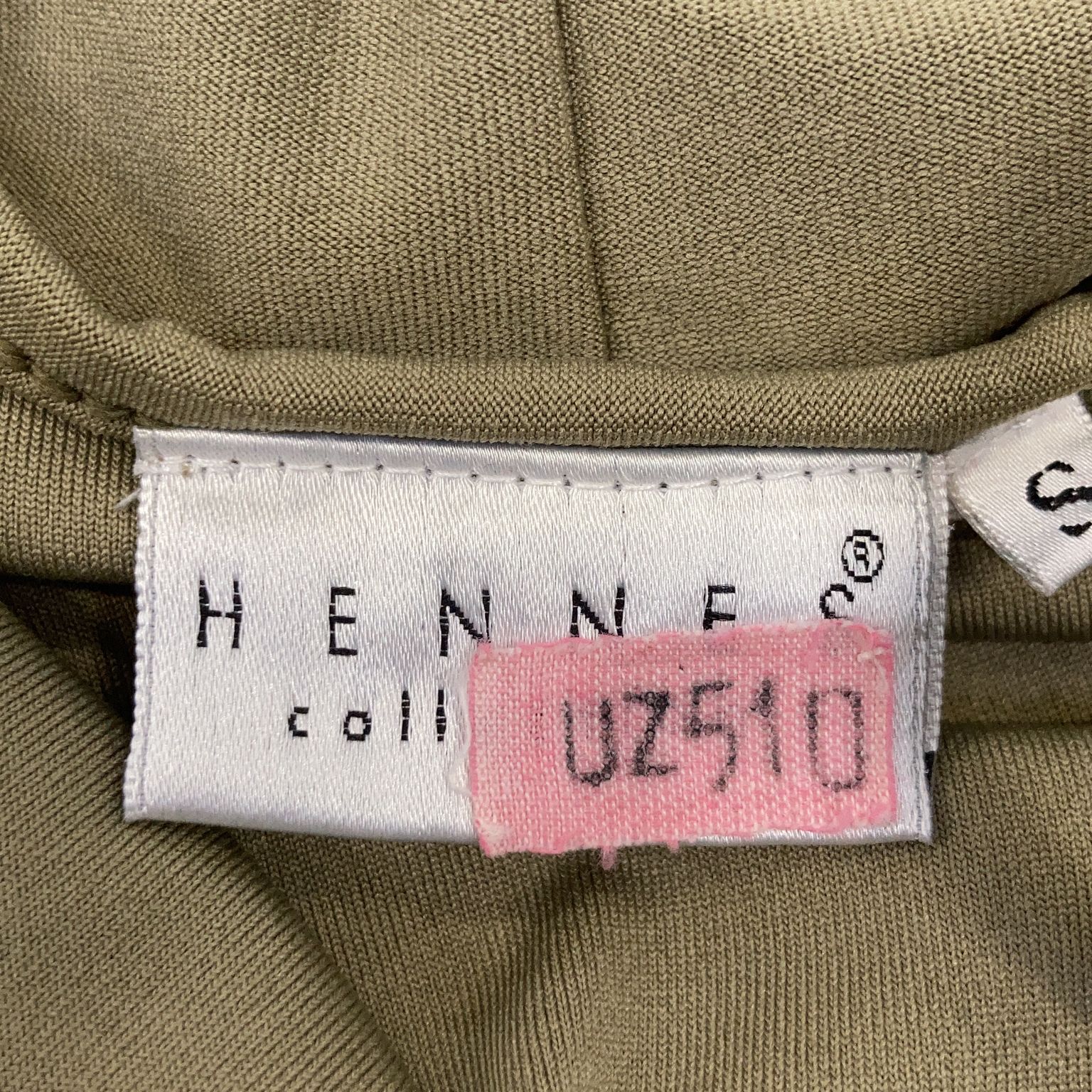 Hennes Collection