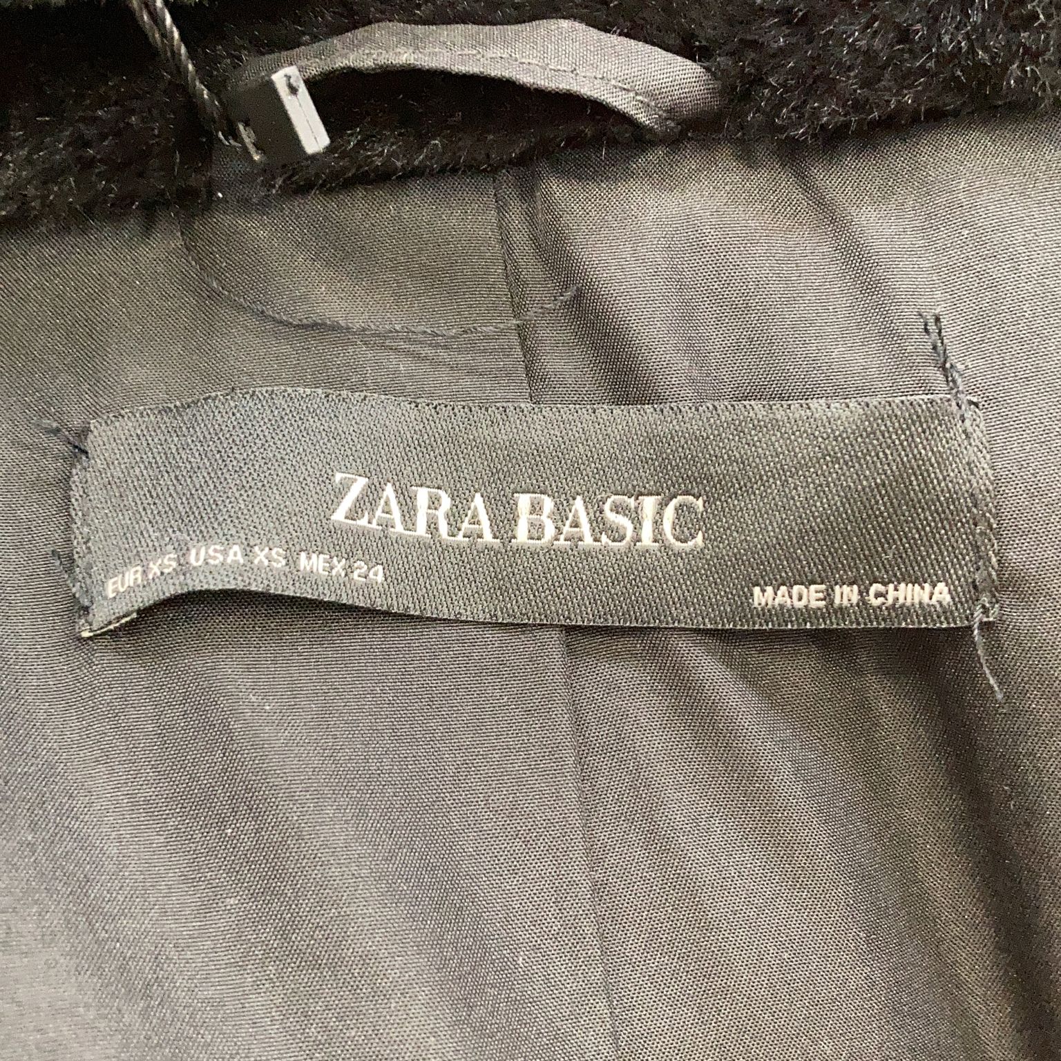 Zara Basic