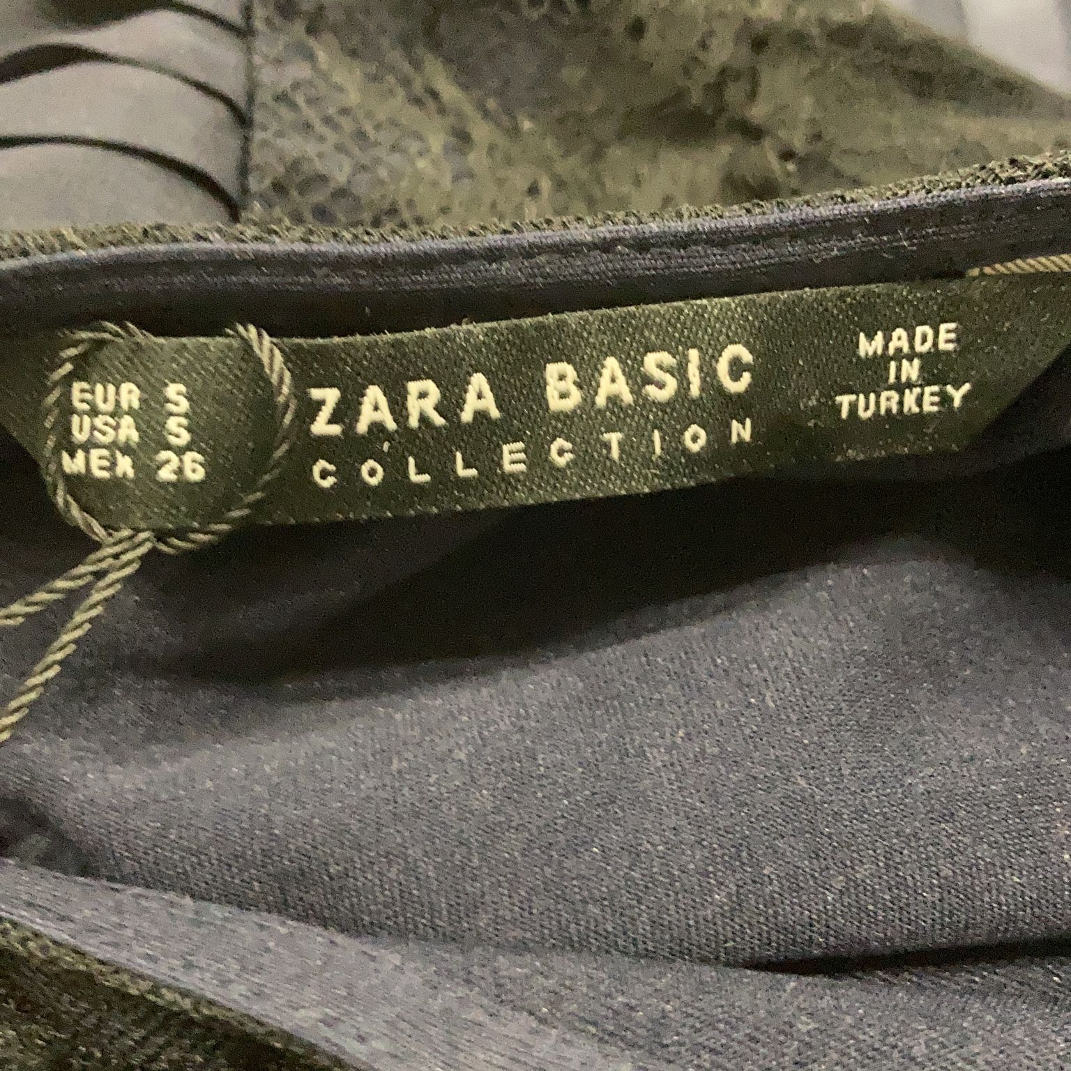 Zara Basic