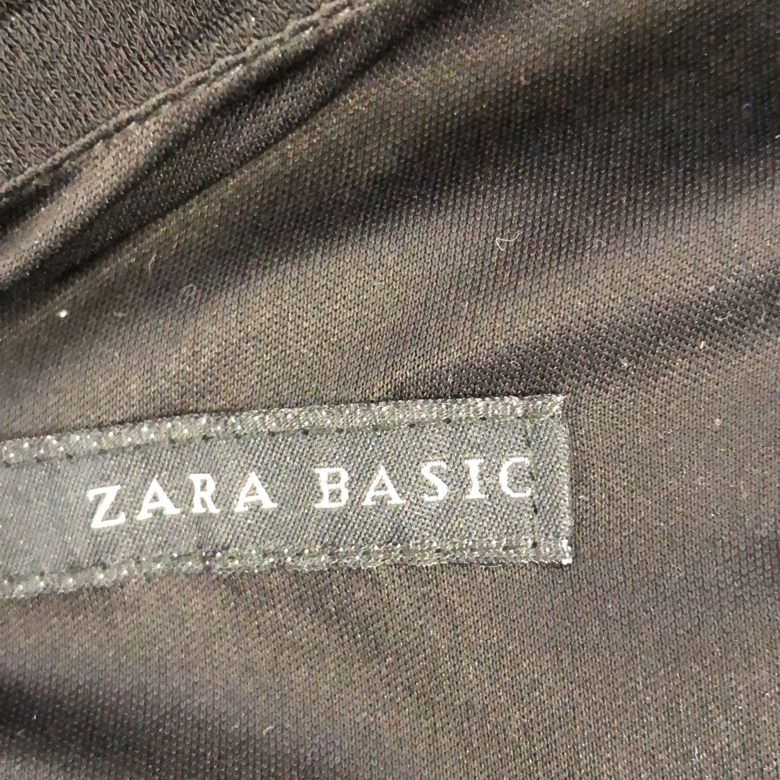 Zara Basic