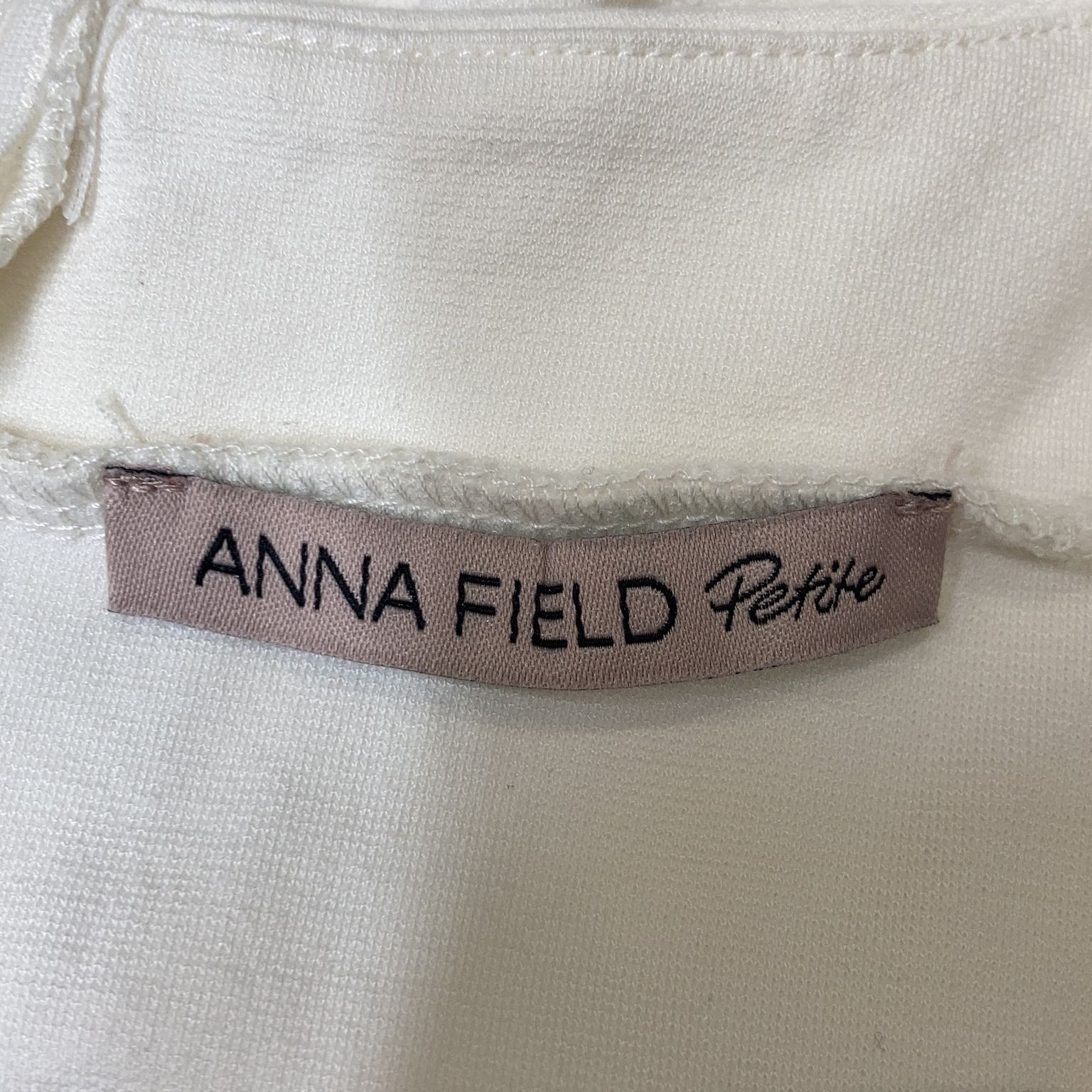 Anna Field