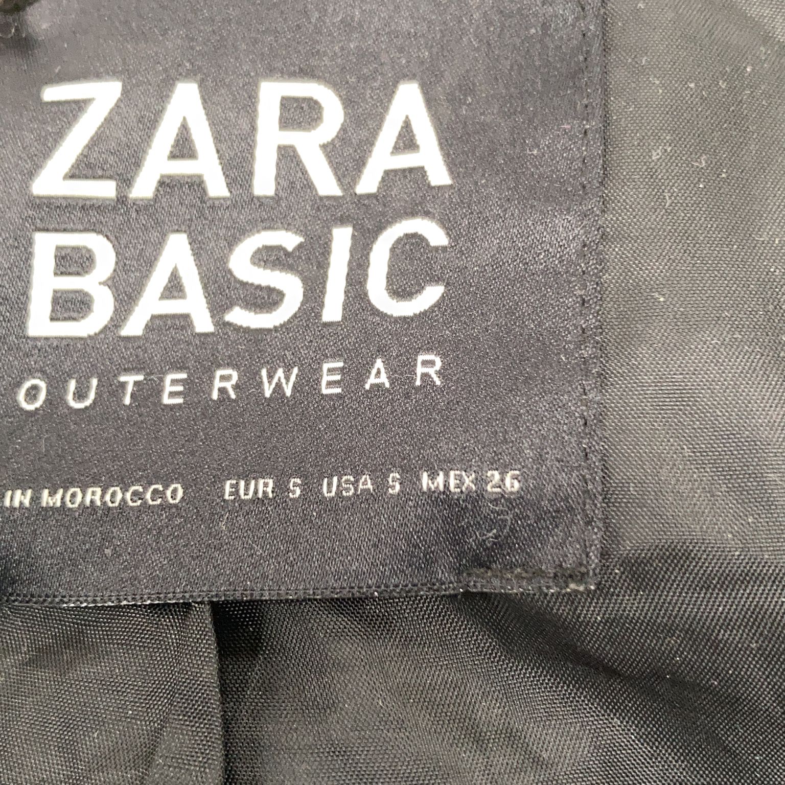 Zara Basic