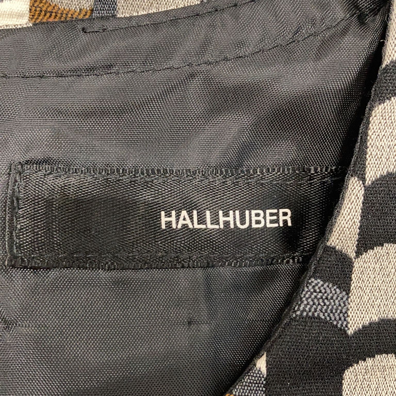 Hallhuber